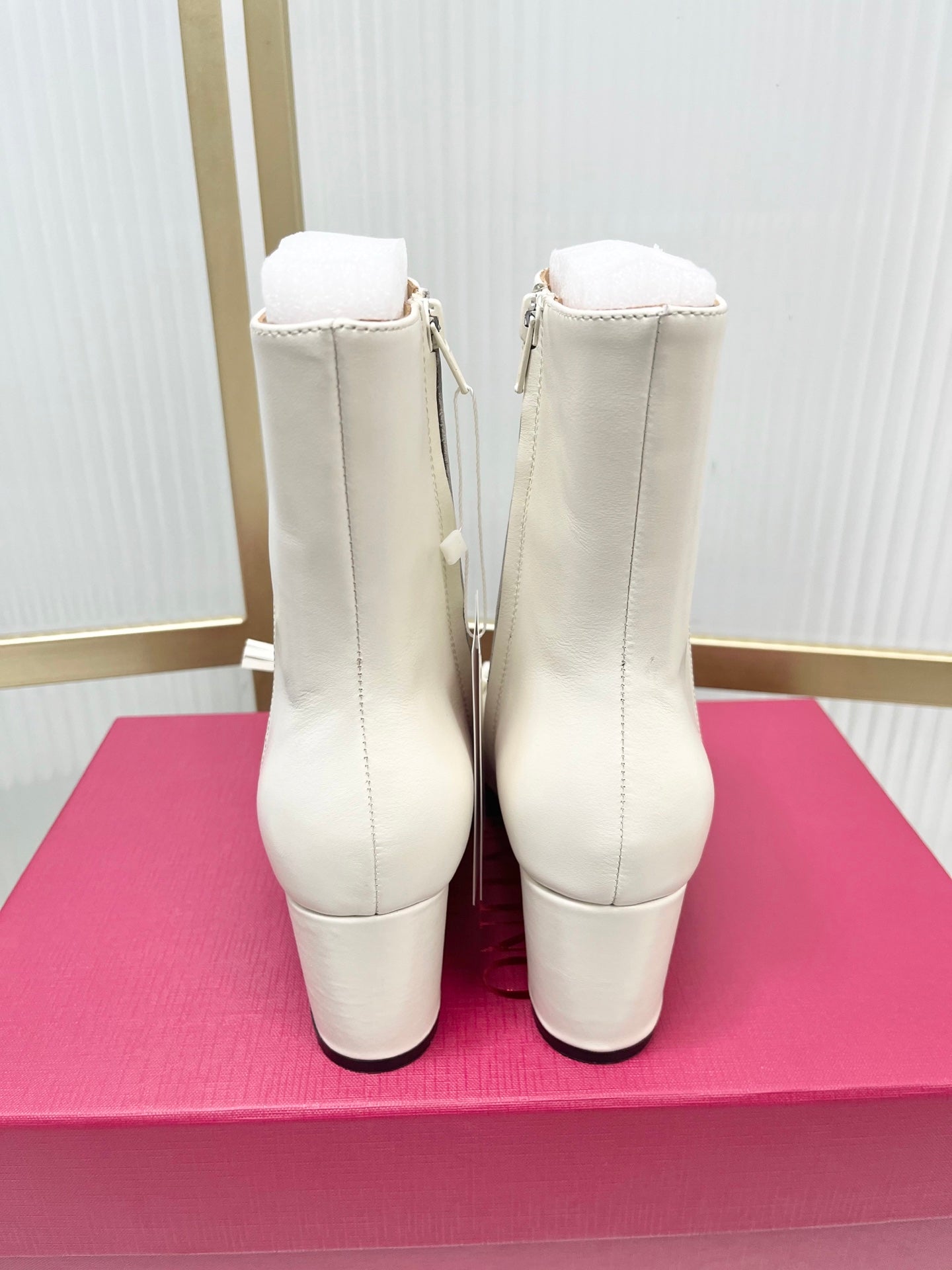Valentino 2025 Bow Square Toe  Zipper Ankle Boot White Brown Cowhide 549735