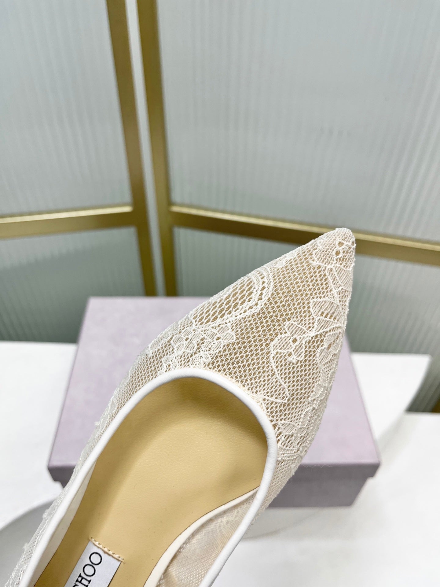 Jimmy 26s  Ballet Flats Ivory Beige Lace Sheepskin 605952