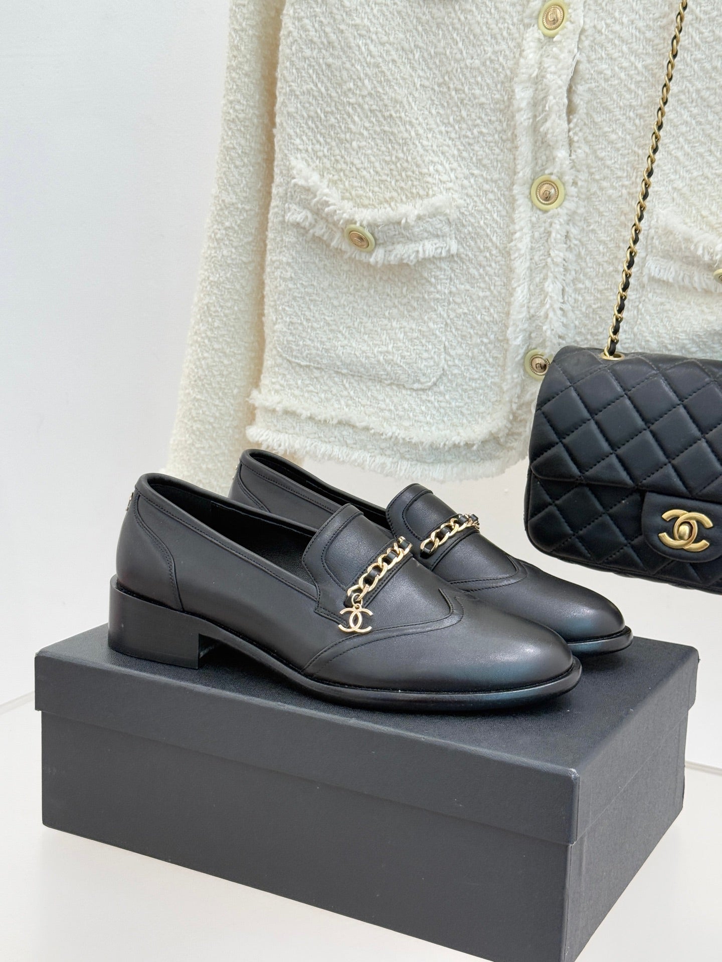 CC 26 Loafer Black Calfskin 610018