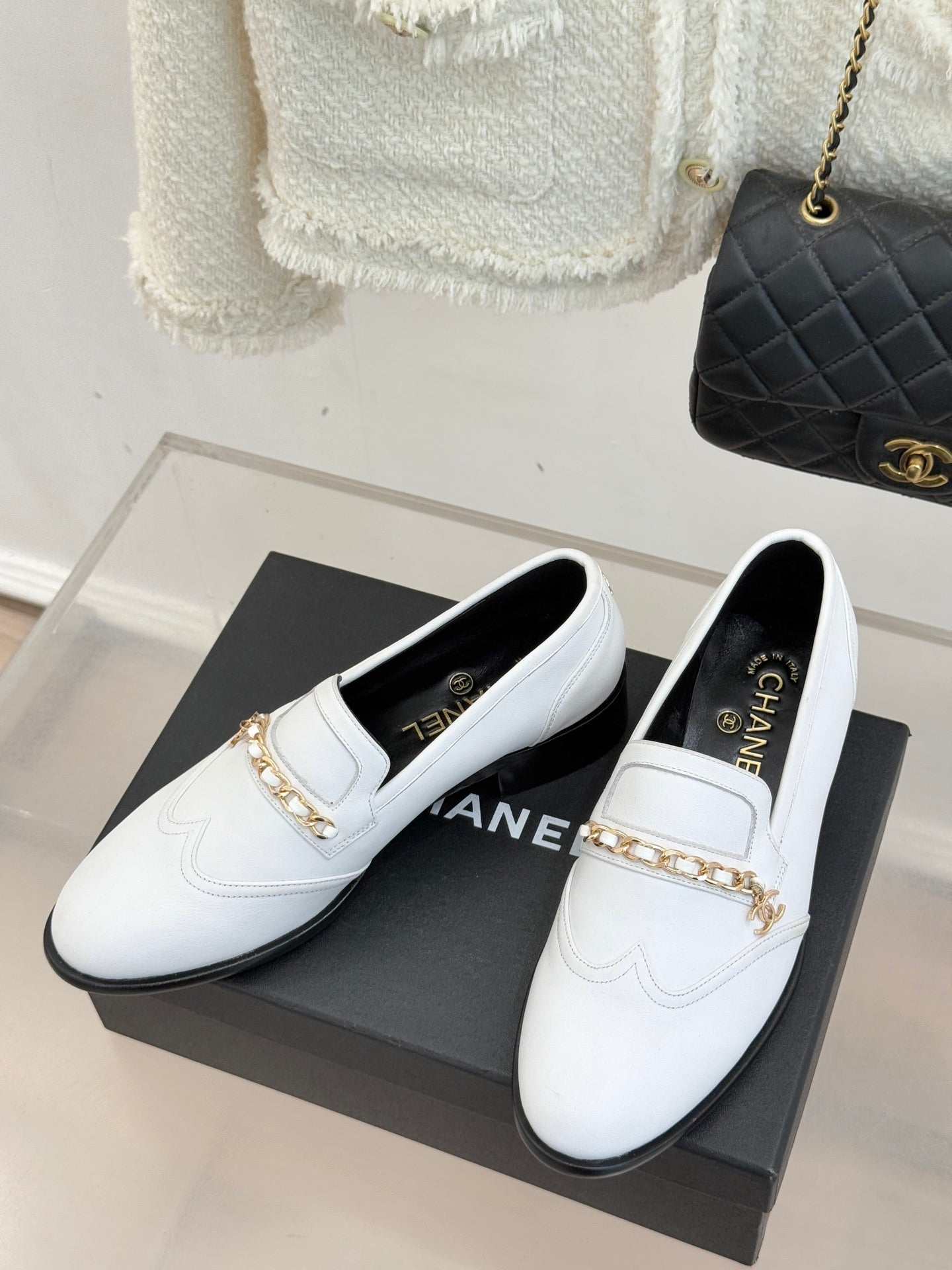 CC 26 Loafer White Calfskin 610017