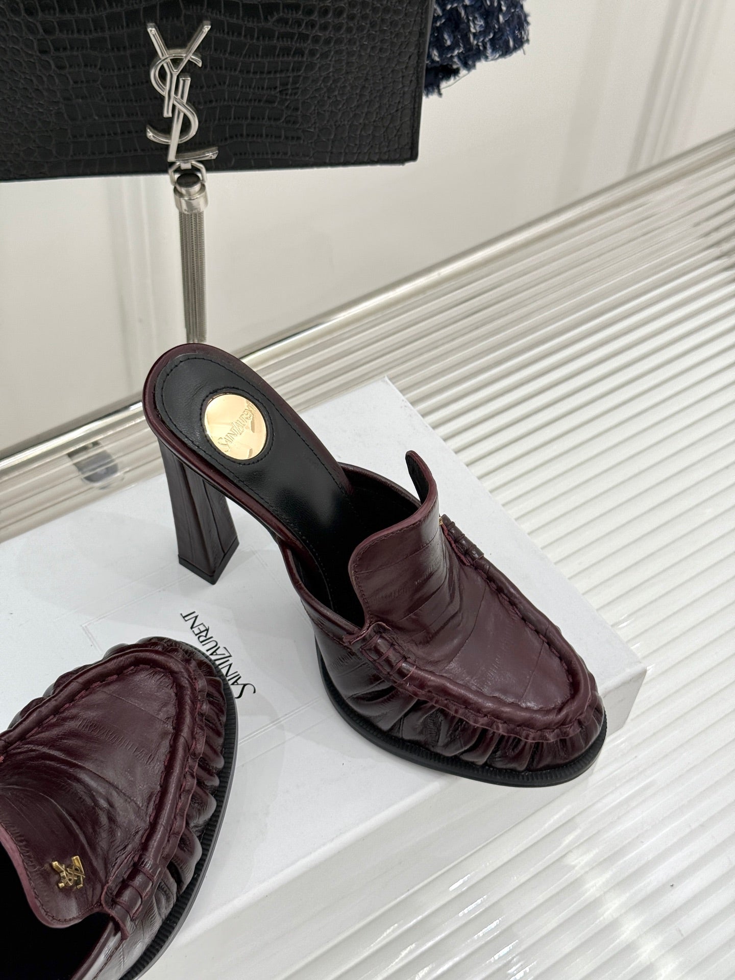 Saint Laurent 2026 Le Loafer Cassandre Mule 105mm Suede Leather 642949