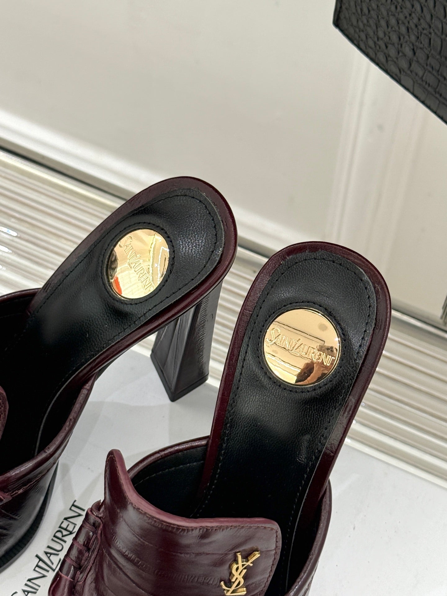 Saint Laurent 2026 Le Loafer Cassandre Mule 105mm Suede Leather 642949