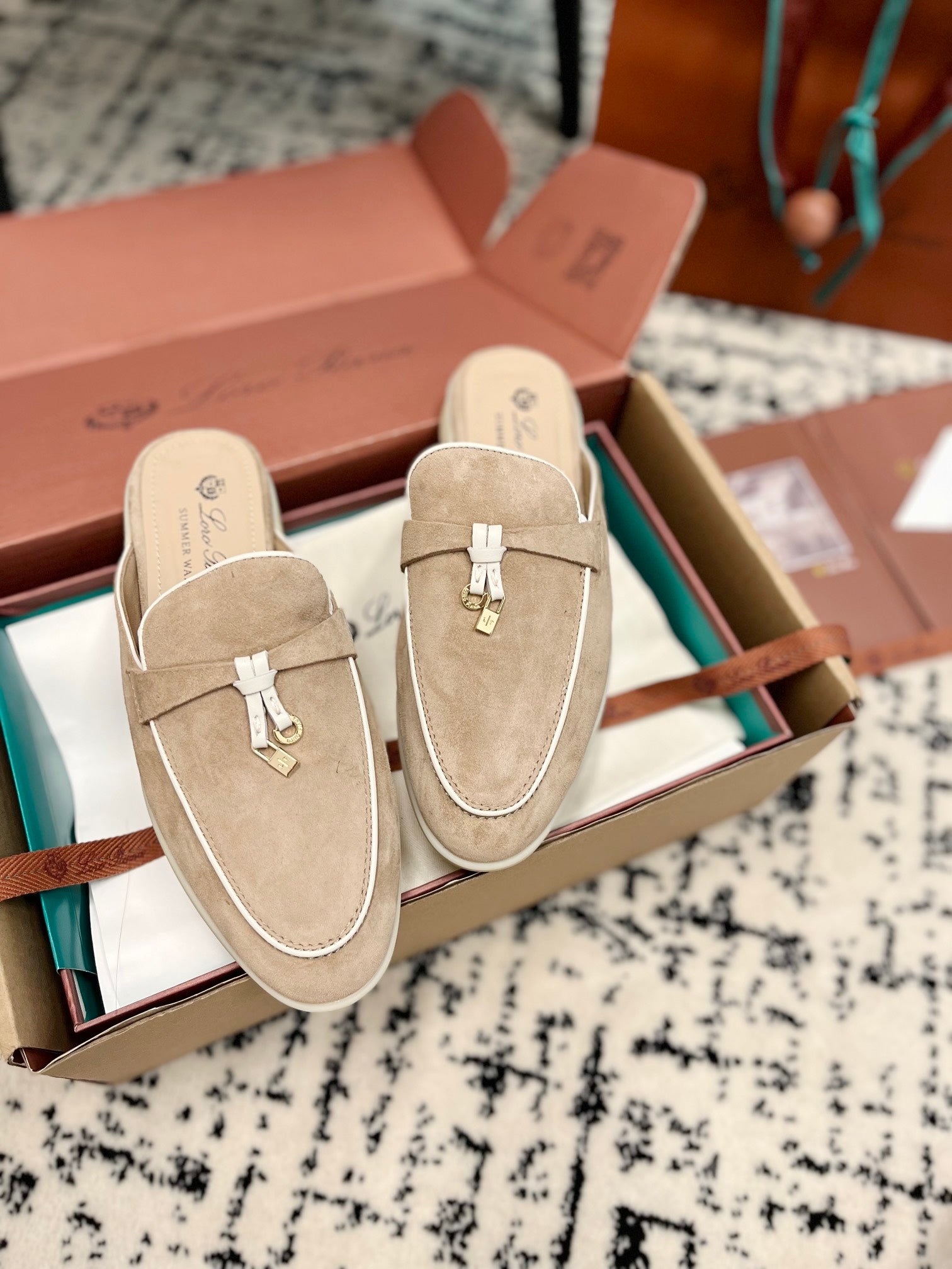 Loro Piana Beige White Suede Charms Walk Flat Mules