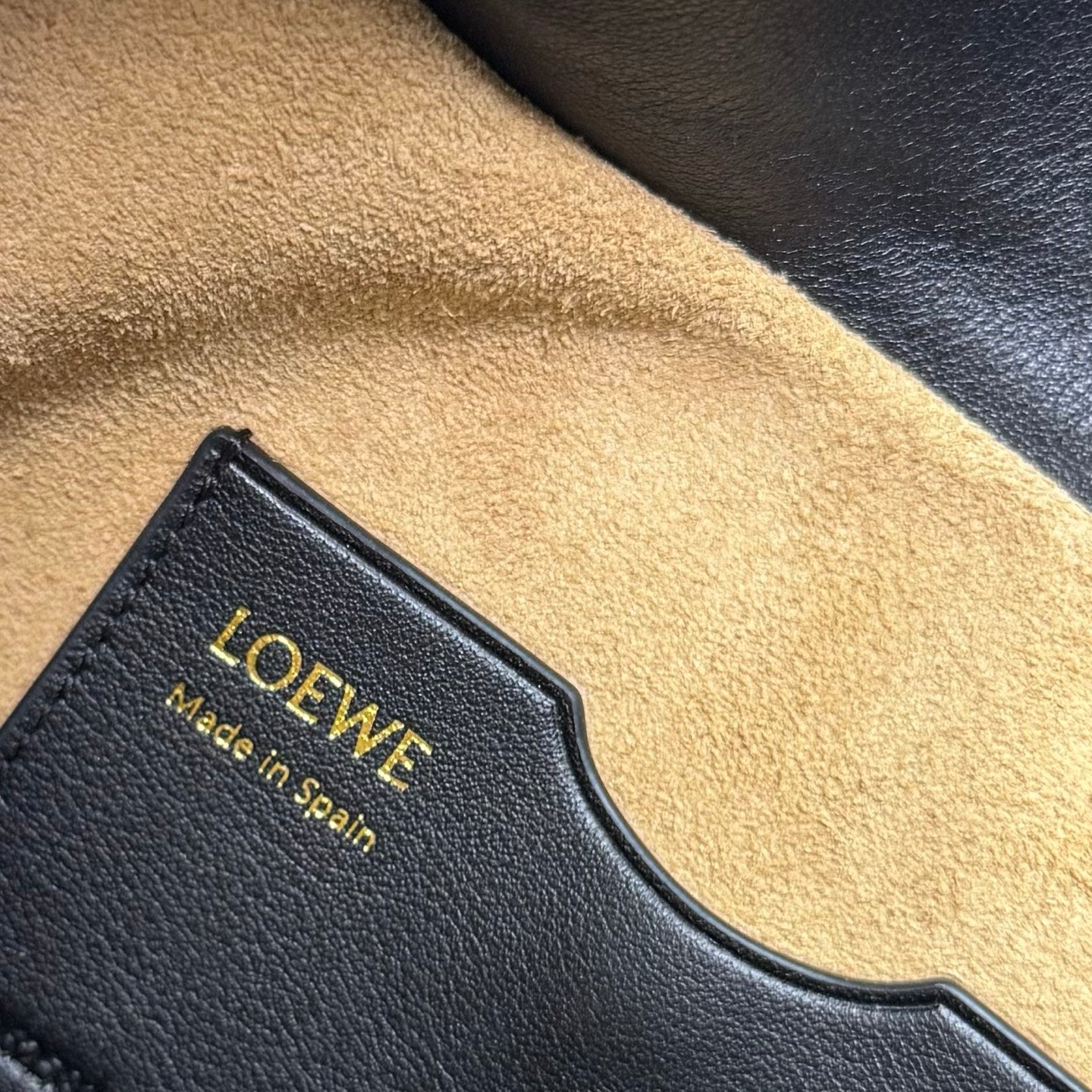 Loewe 2025 Ola 26 Bag Black Smooth Calfskin 274674