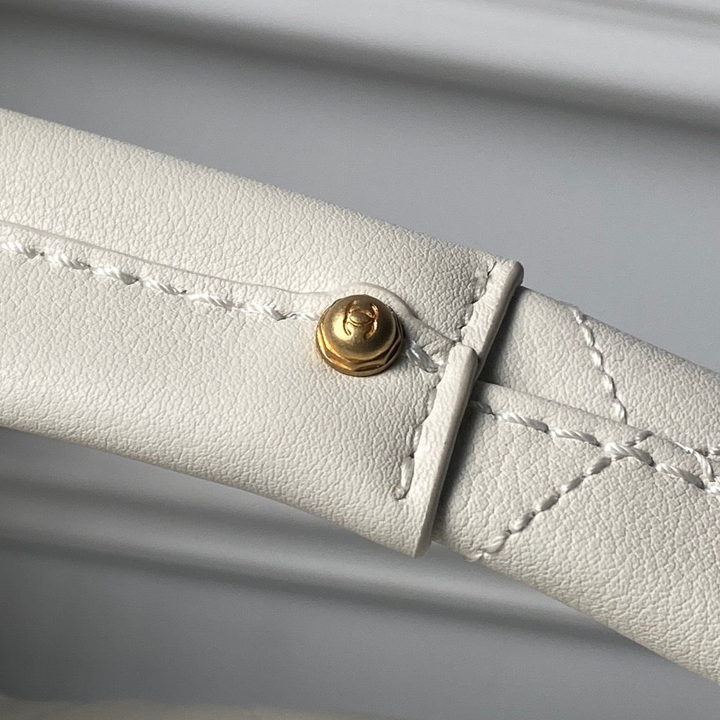 Chanel 2025 Bag 45cm White Calfskin 318232