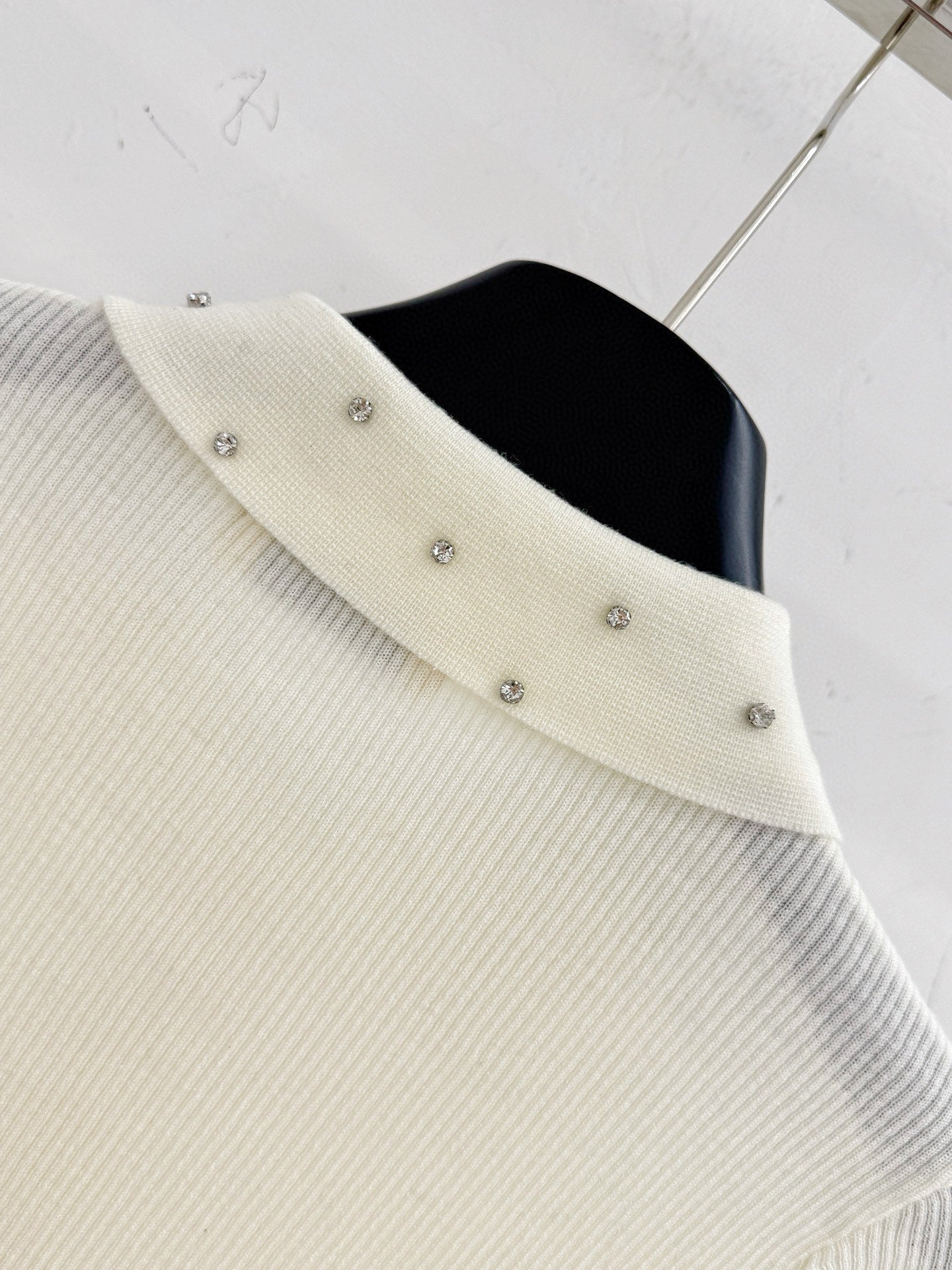 Miumiu 2025  Beaded Collar Long-Sleeve Knit Sweate Wool