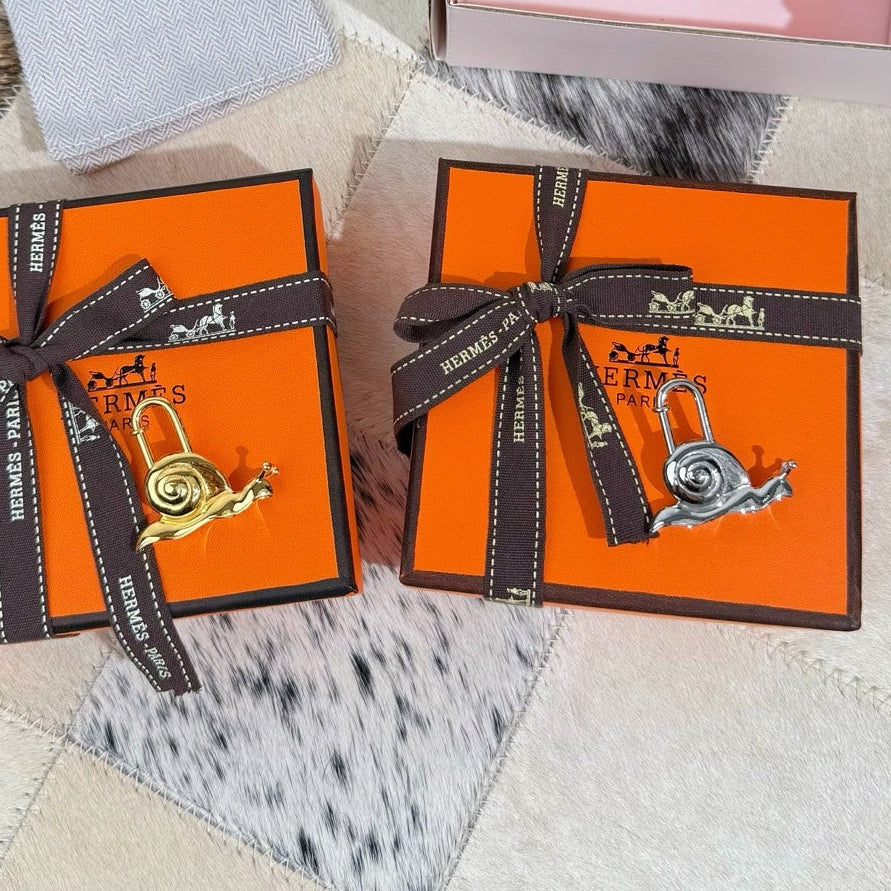 HM Snail Lock Bag Charm