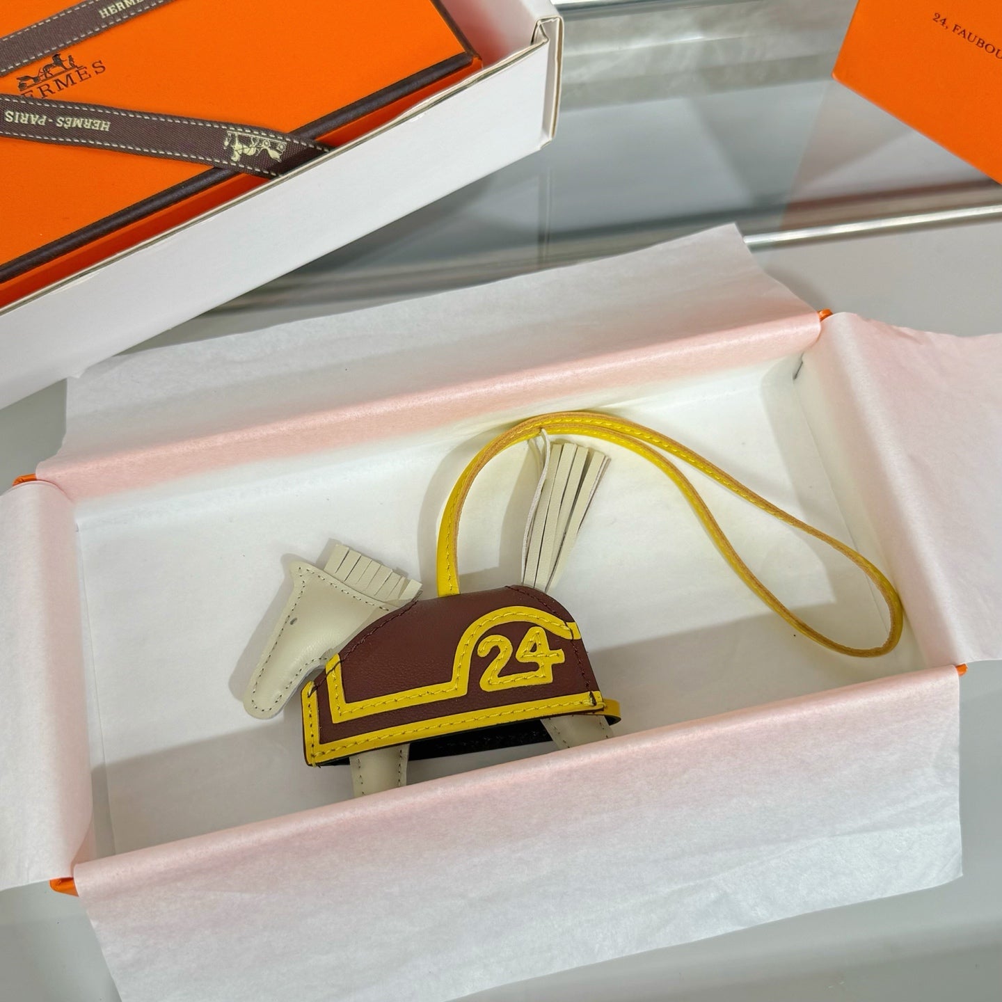 HM Rodeo Robeo 24 PM Charm Beige mix Chocolate Lambskin