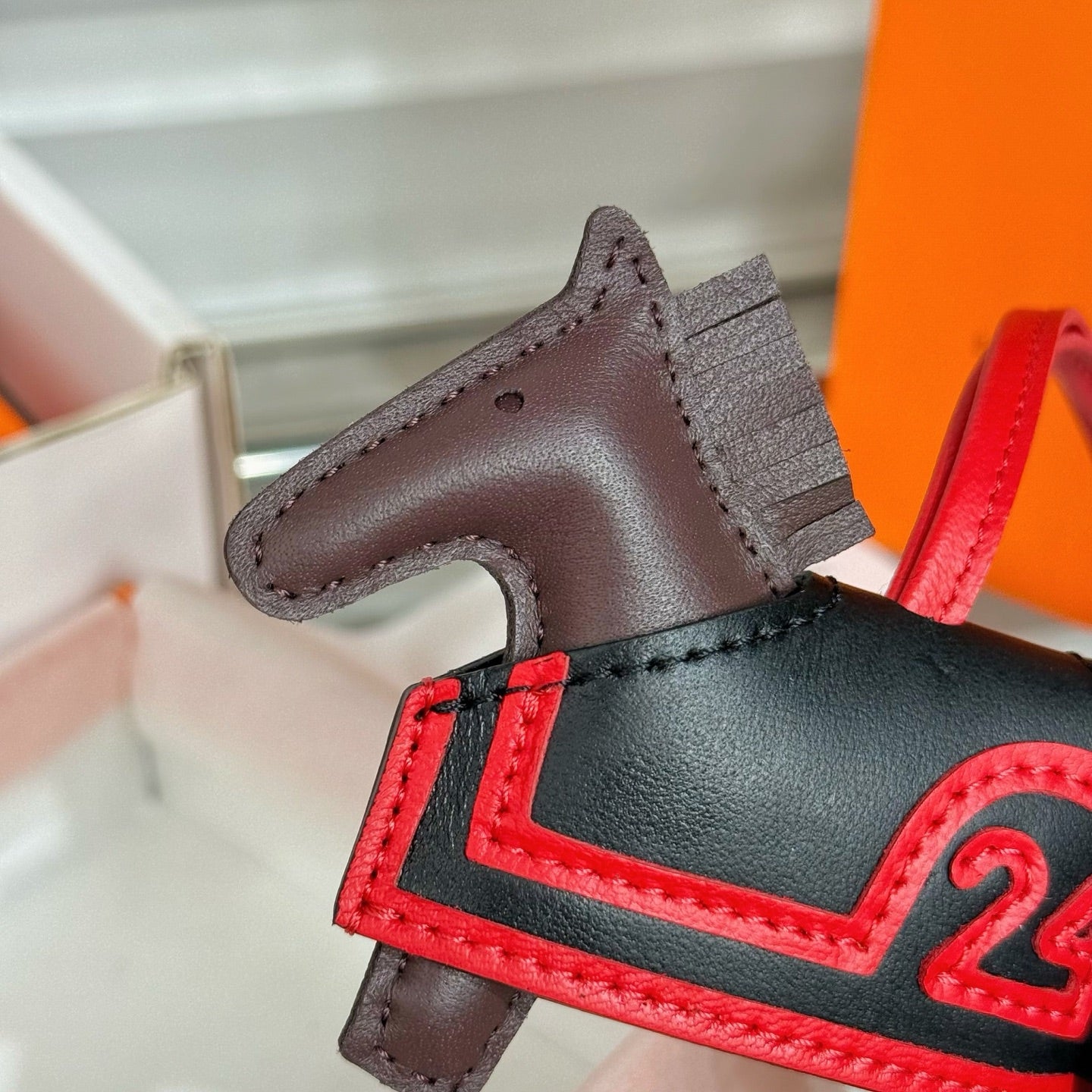 HM Rodeo Robeo 24 PM Charm Chocolate mix Red Lambskin