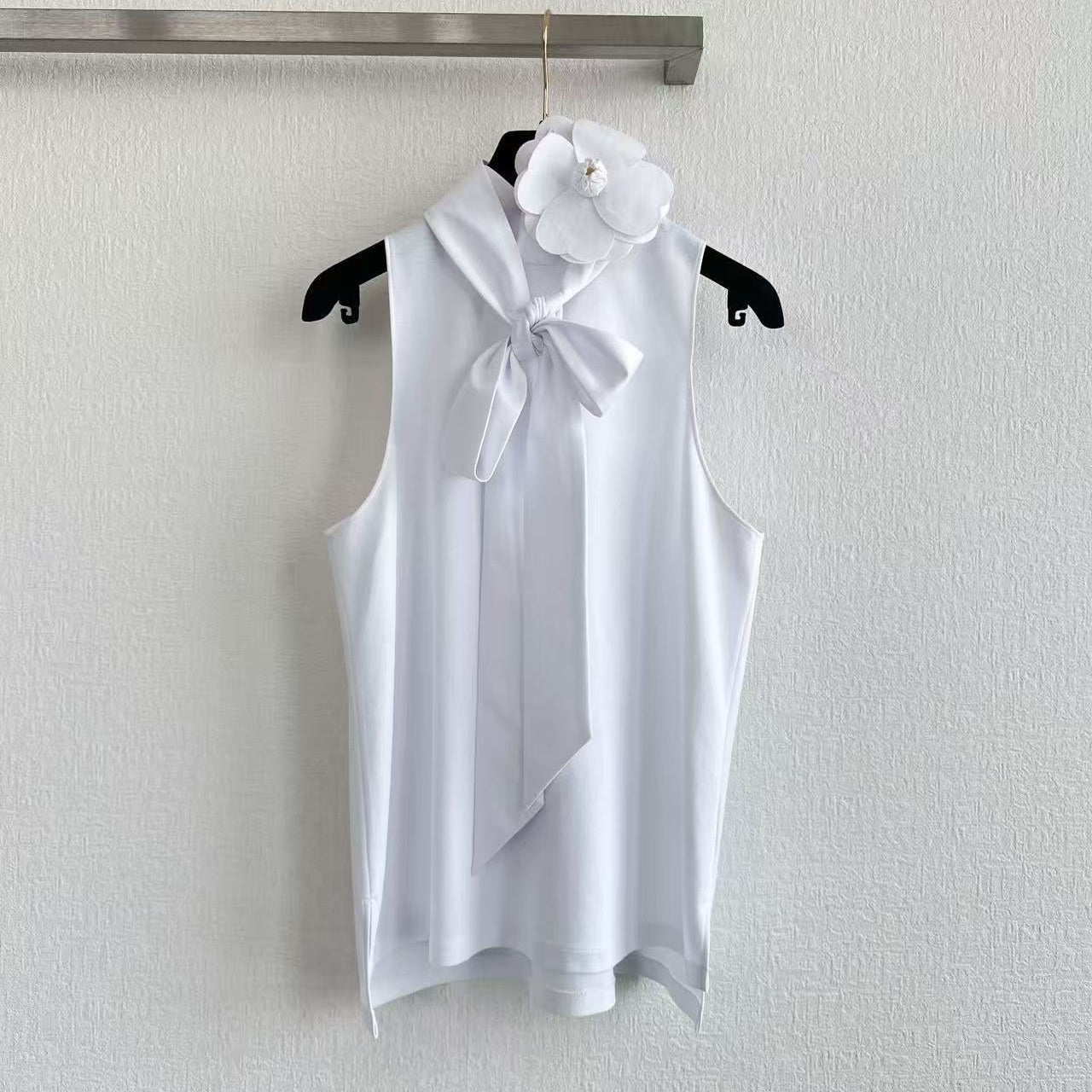 Chanel 2026 Bow Floral Vest White Cotton