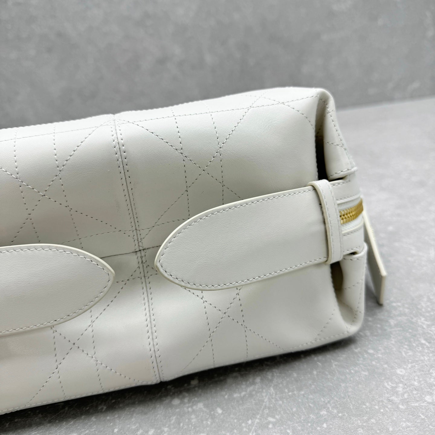 Dior 2025 Hobo Bag 25cm White Calfskin