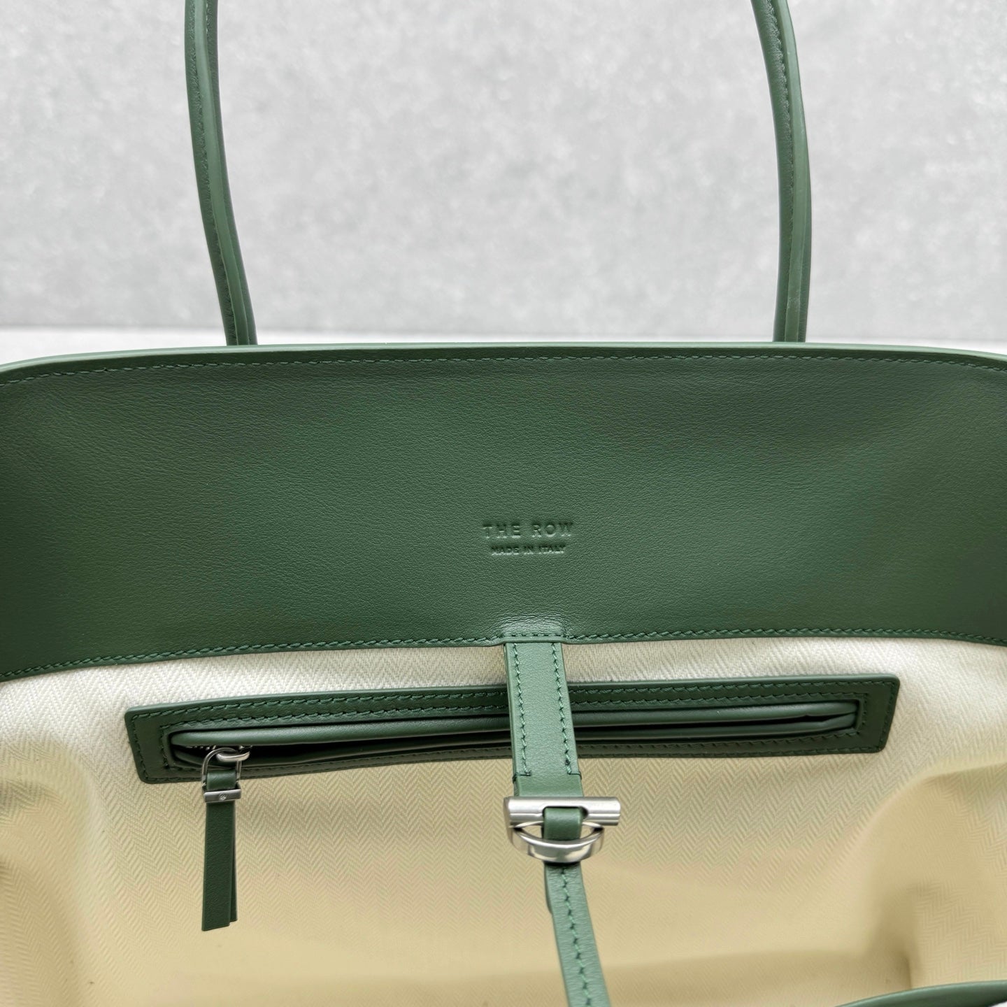 The Row 2025 Marlo 17 Bag 43cm Green Leather