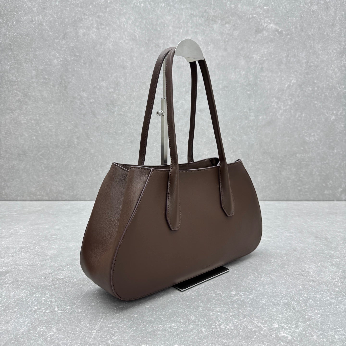 The Row 2025 Alger Bag 39cm Dark Brown Cowhide