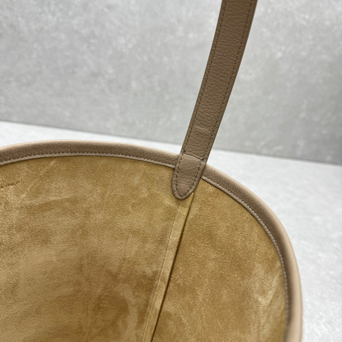 The Row 2025 N/S Park Tote Bag Milk Tea Calfskin