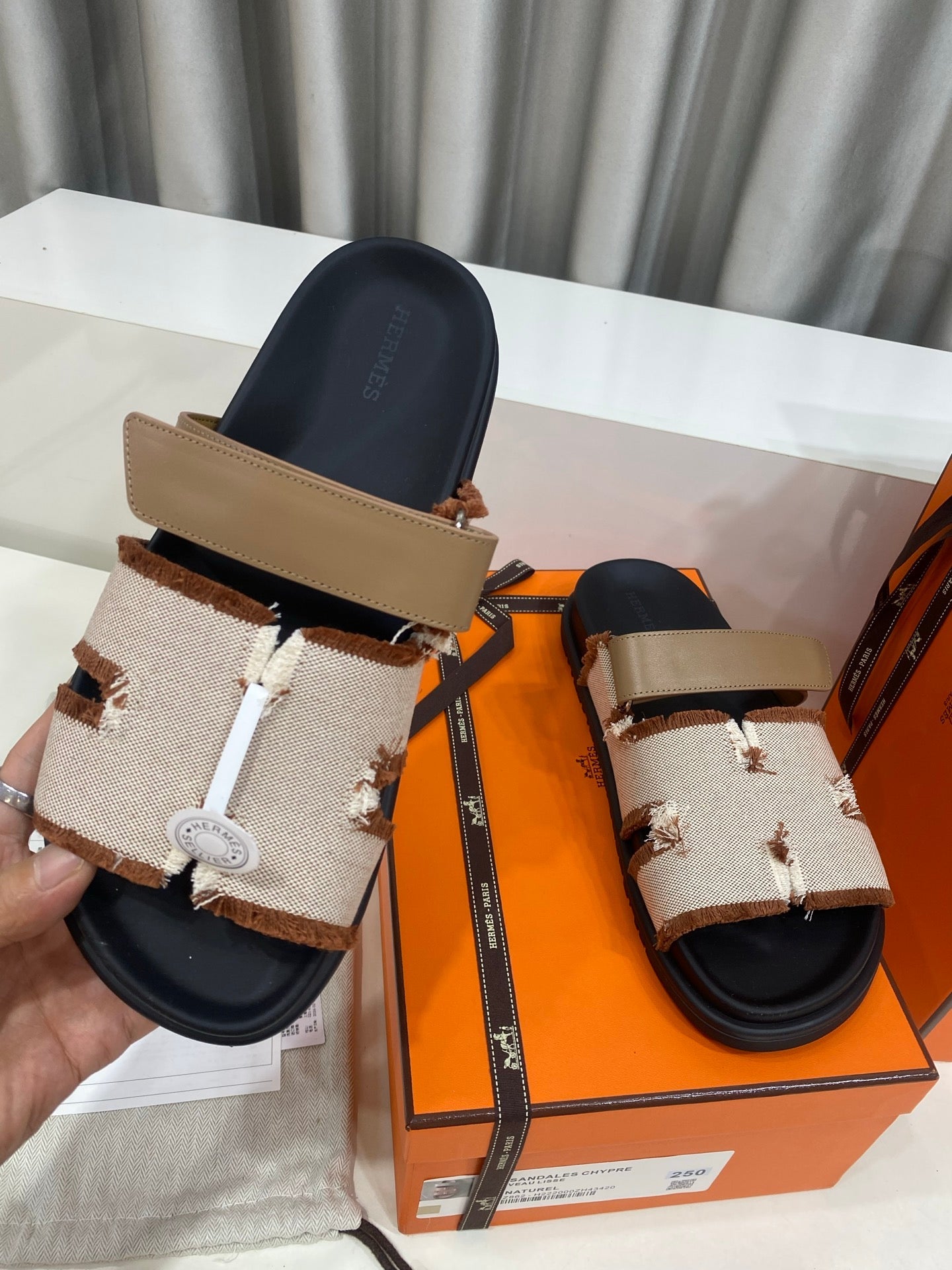 Hermes 2026 Chypre Sandal Canvas Calfskin 957513