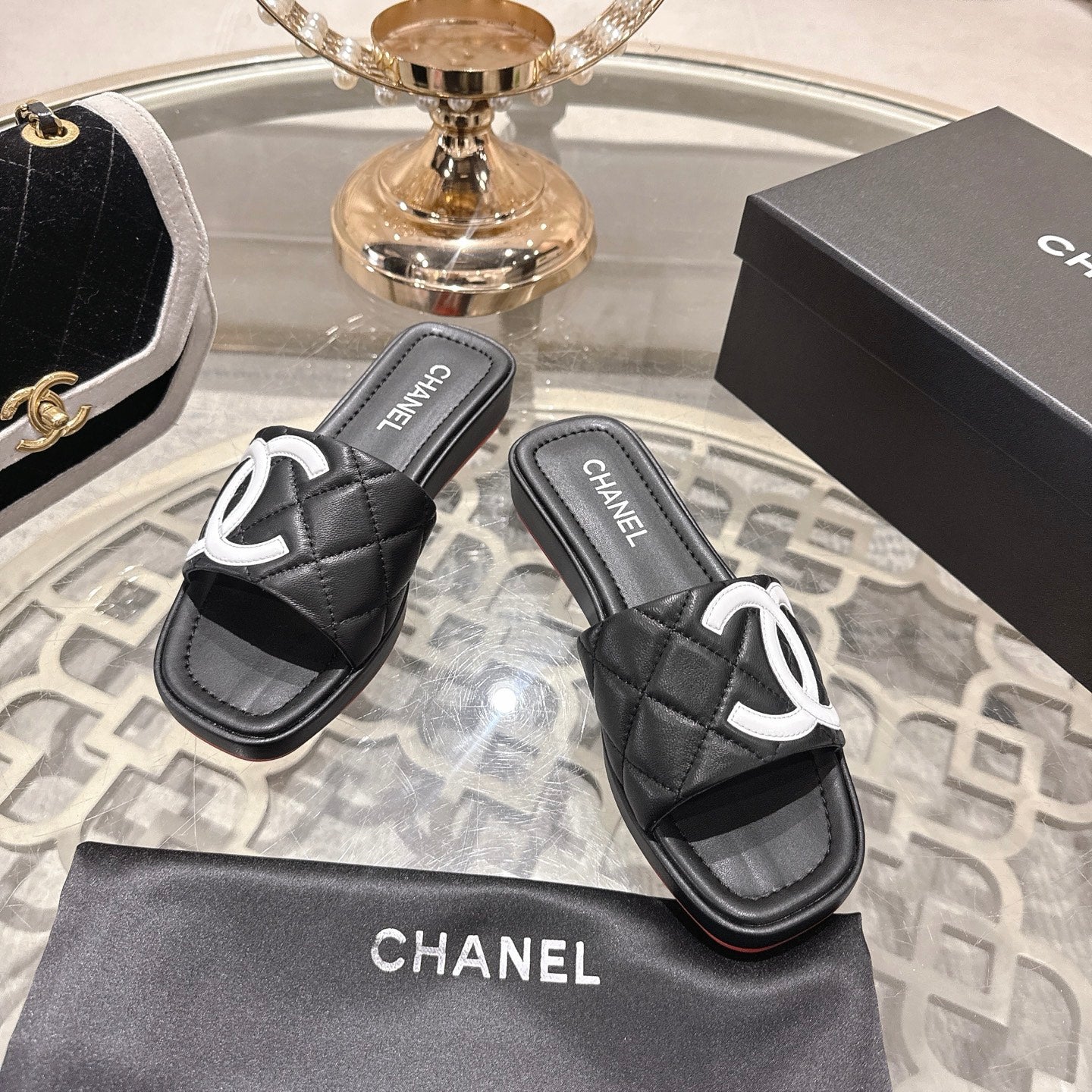 CC 26s Platform Slippers Black White Sheepskin 627072