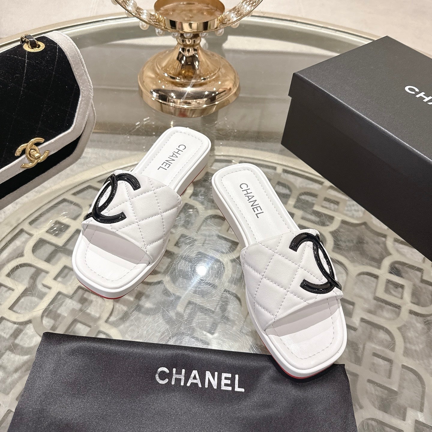 CC 26s Platform Slippers White Black  Sheepskin 627073