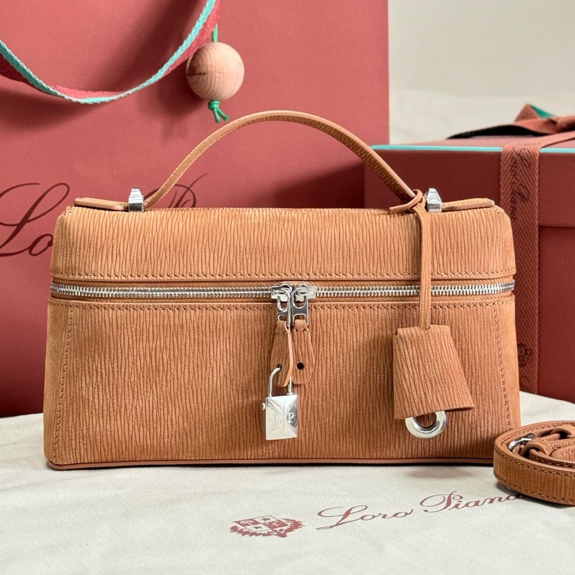 LP 2026 Extra Bag L23 Toffee/Antique Silver Calfskin