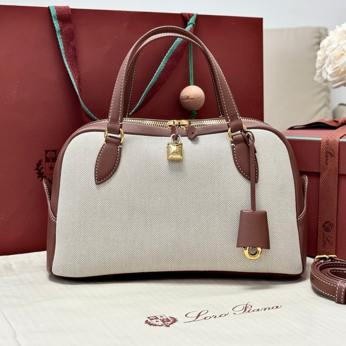 LP 2026 Needle Bag 31cm Natural/Caramel Sugar/Sun Gold Cotton Leather