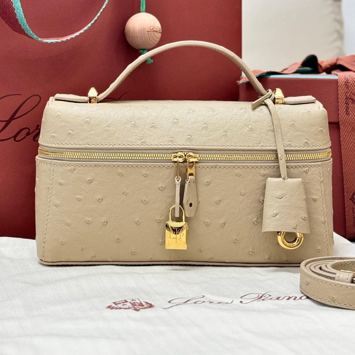LP 2026 Extra Bag L23 Beige Ostrich Leather With Gold Hardware