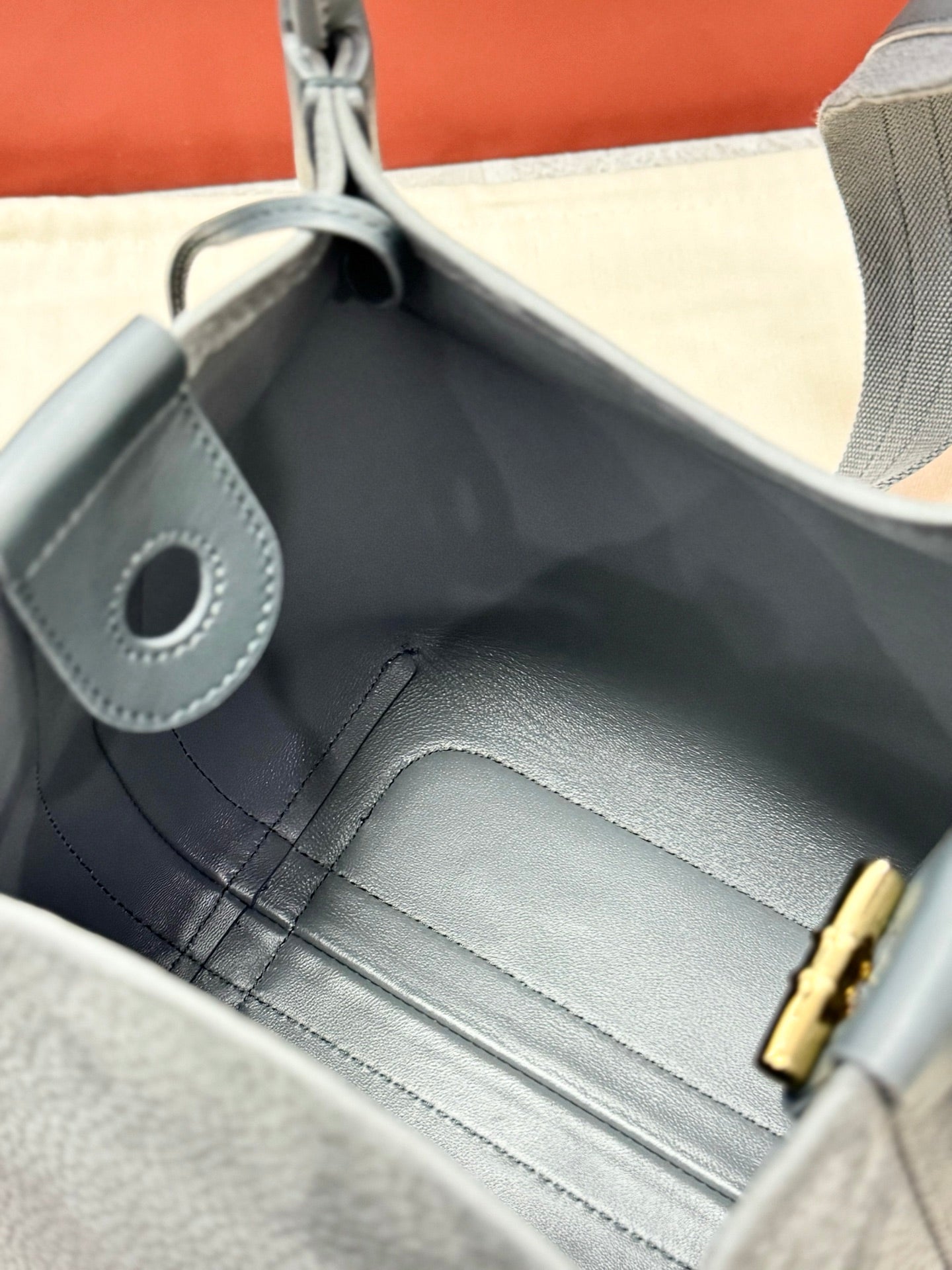 LP 2026 Bale Bucket Bag 21cm Blue-green Cowhide