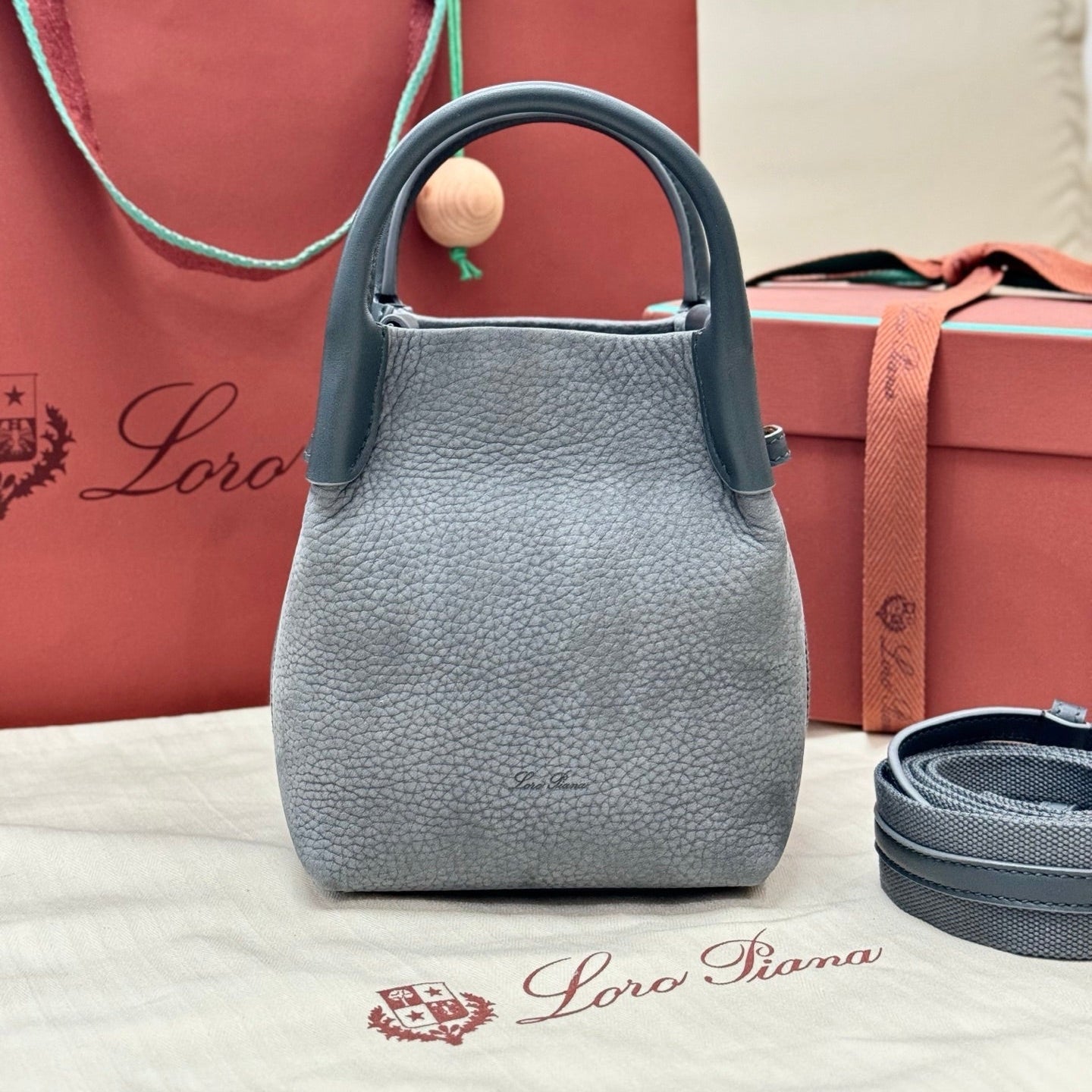 LP 2026 Bale Bucket Bag 16cm Blue-green Cowhide