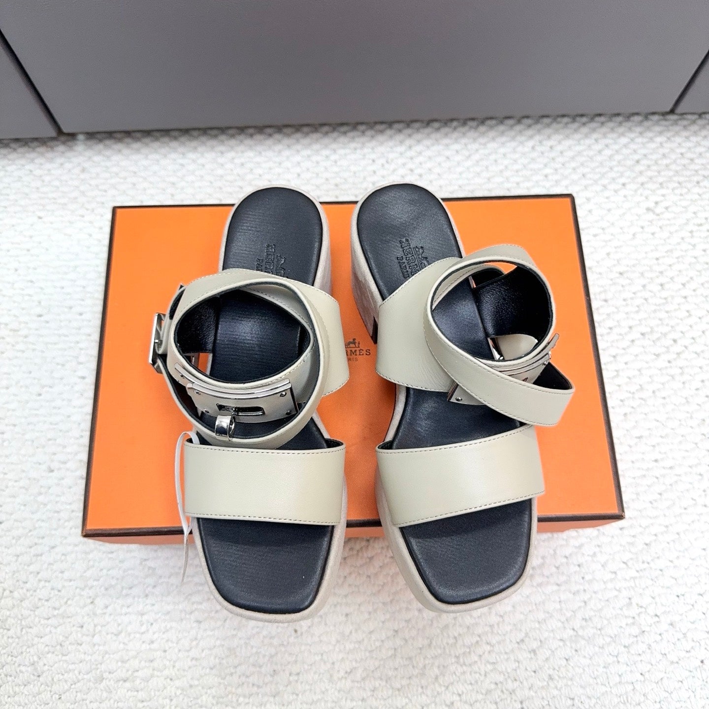 HM 2026 Platform Sandals 70 Black Beige Suede Cowhide 664407