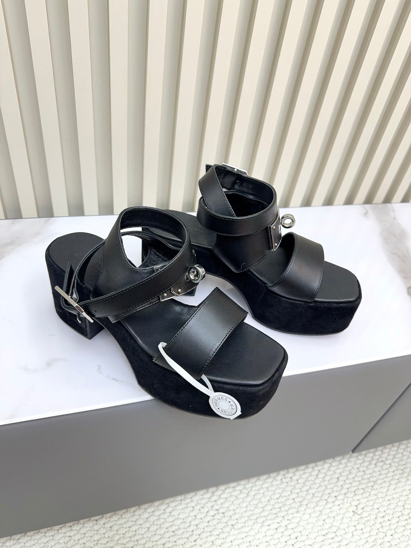 HM 2026 Platform Sandals 70 Black Suede Cowhide 664408