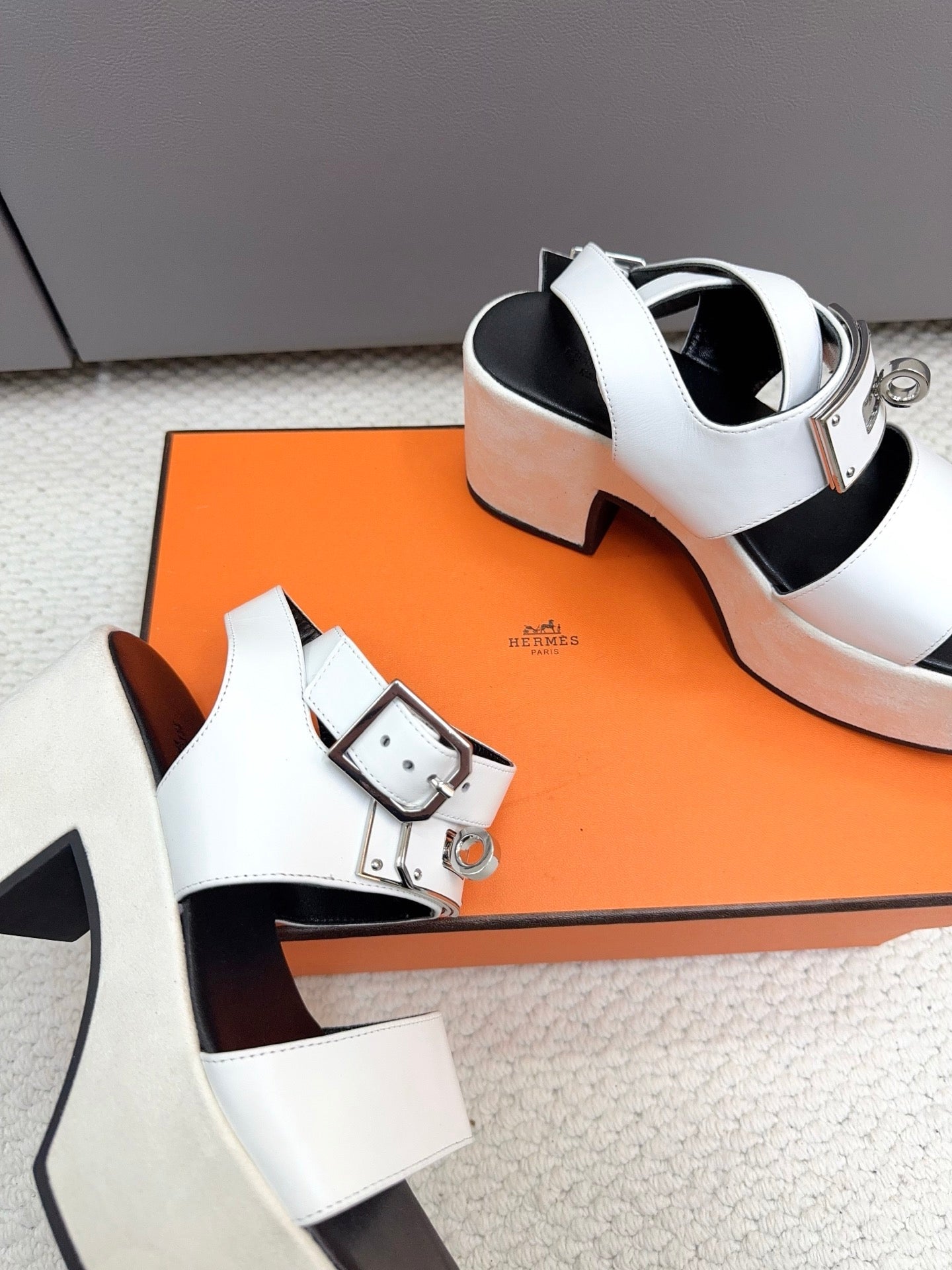 HM 2026 Platform Sandals 70 White Cowhide 664410