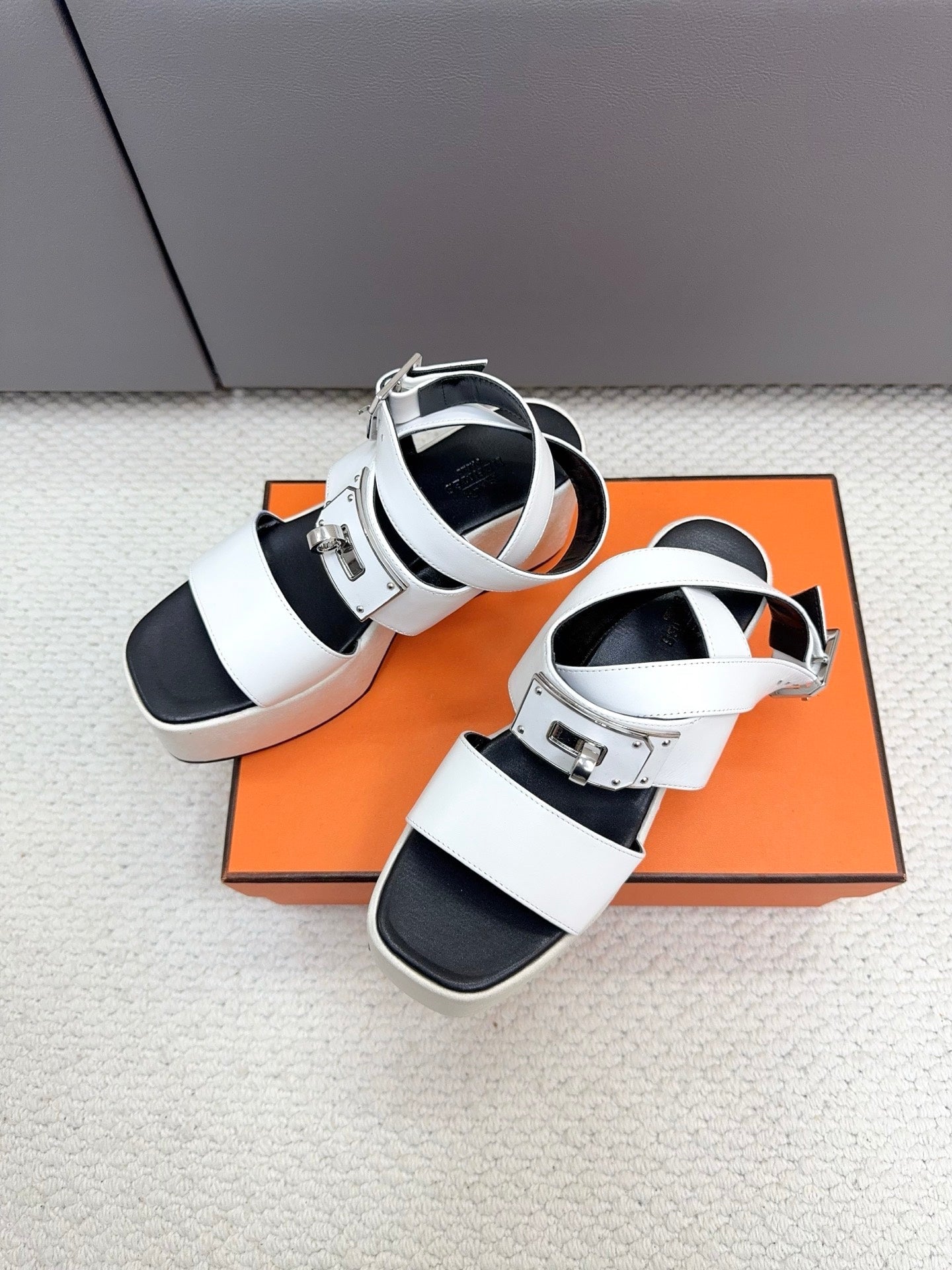 HM 2026 Platform Sandals 70 White Cowhide 664410