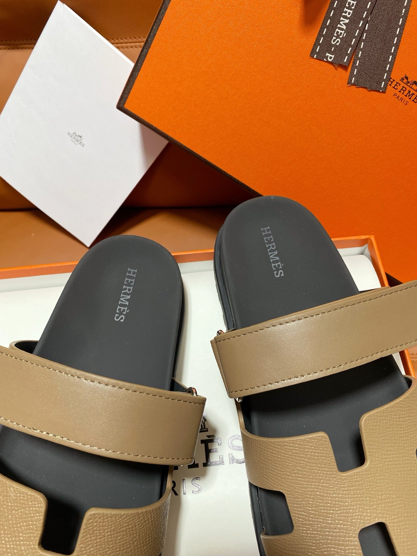 Hermes 2026 Chypre Sandal Sheepskin And Grain Leather 664464
