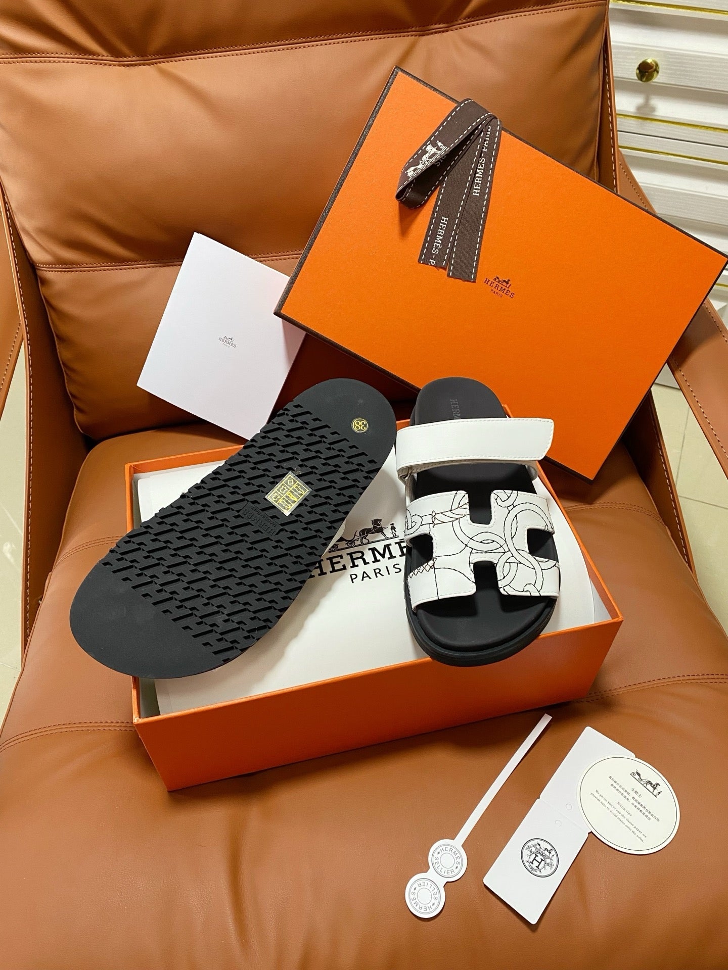 Hermes 2026 Chypre Sandal Cowhide 928494