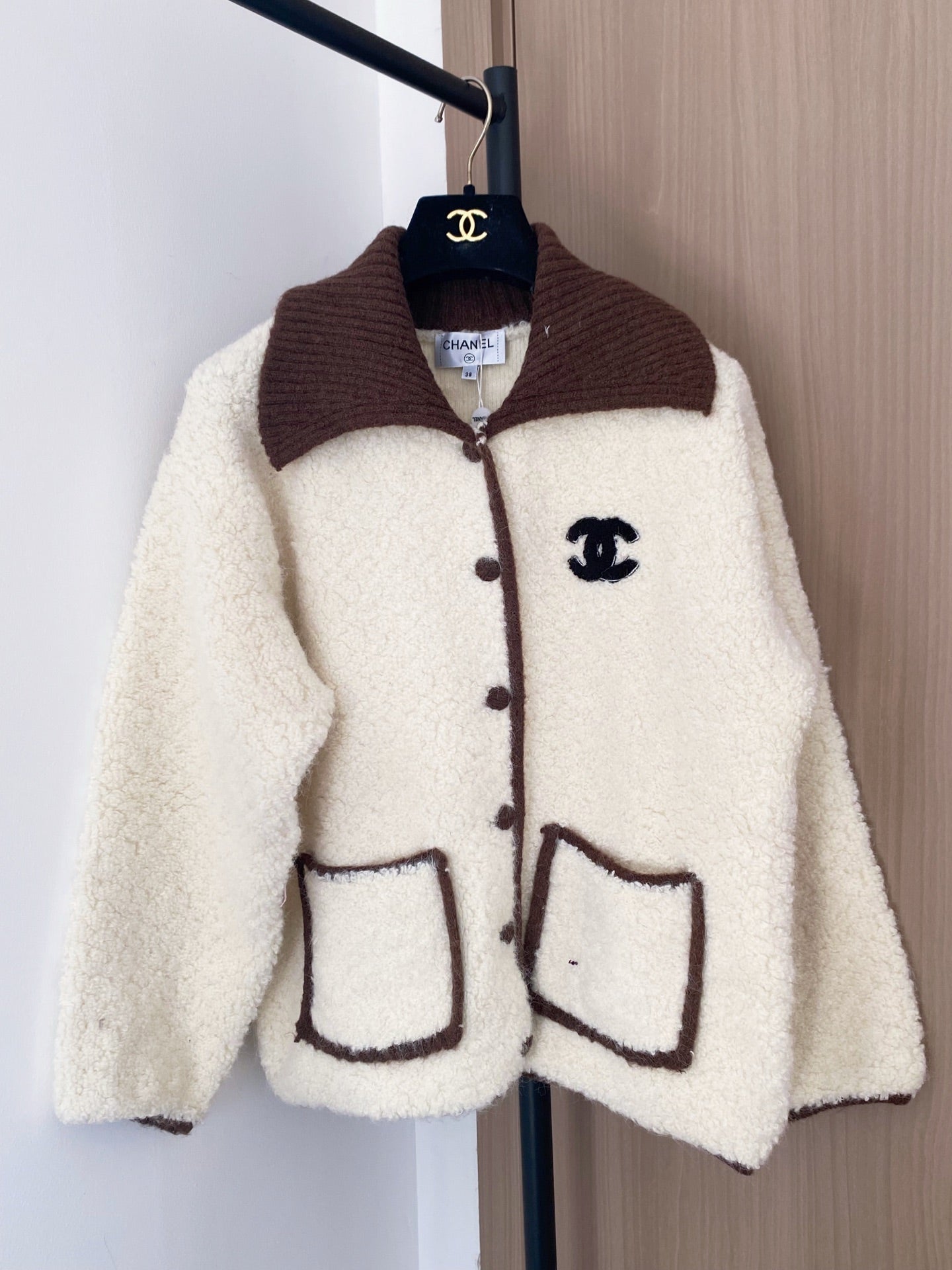 Chanel 2025 Cardigan White mix Brown Wool