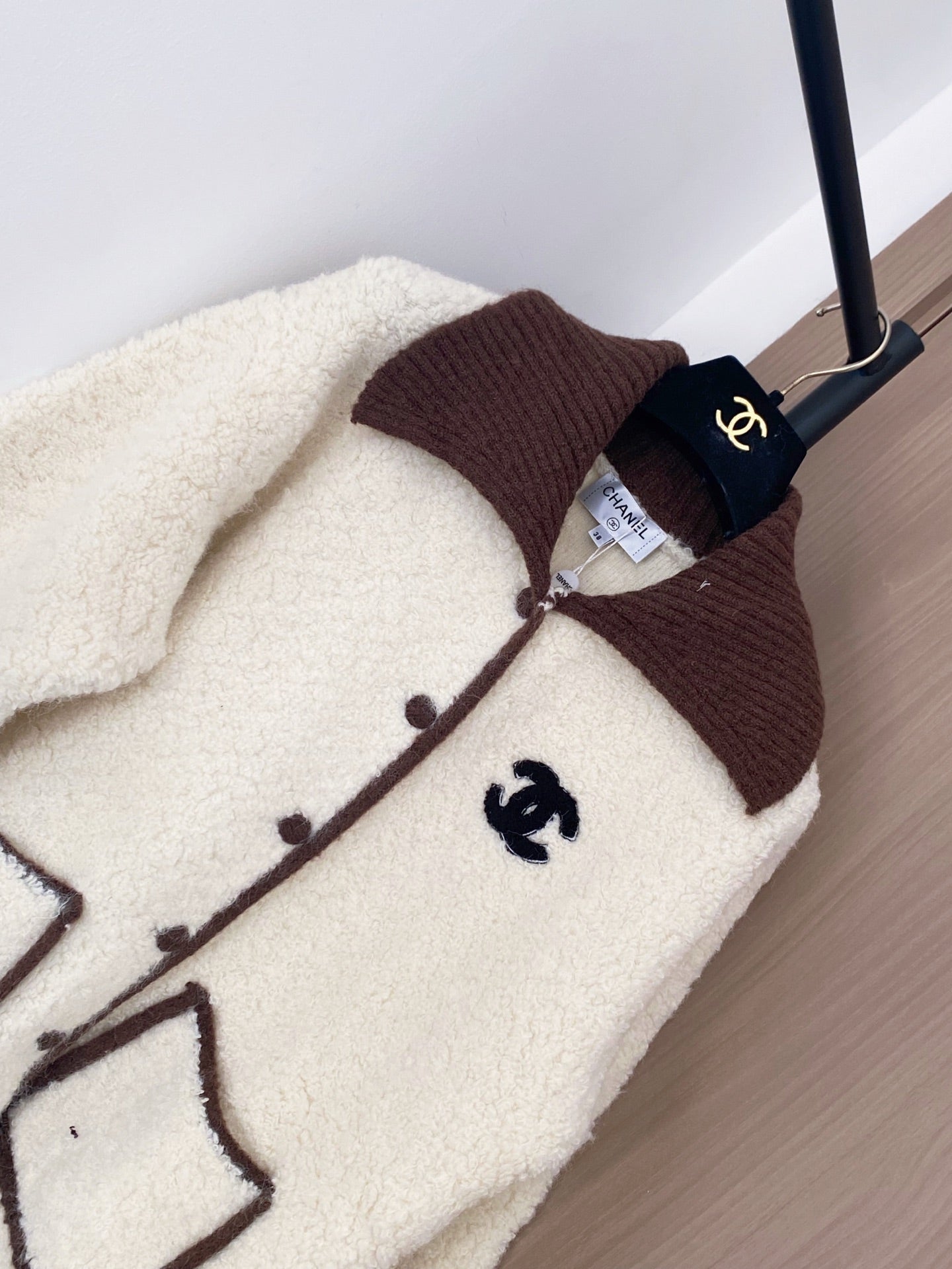 Chanel 2025 Cardigan White mix Brown Wool