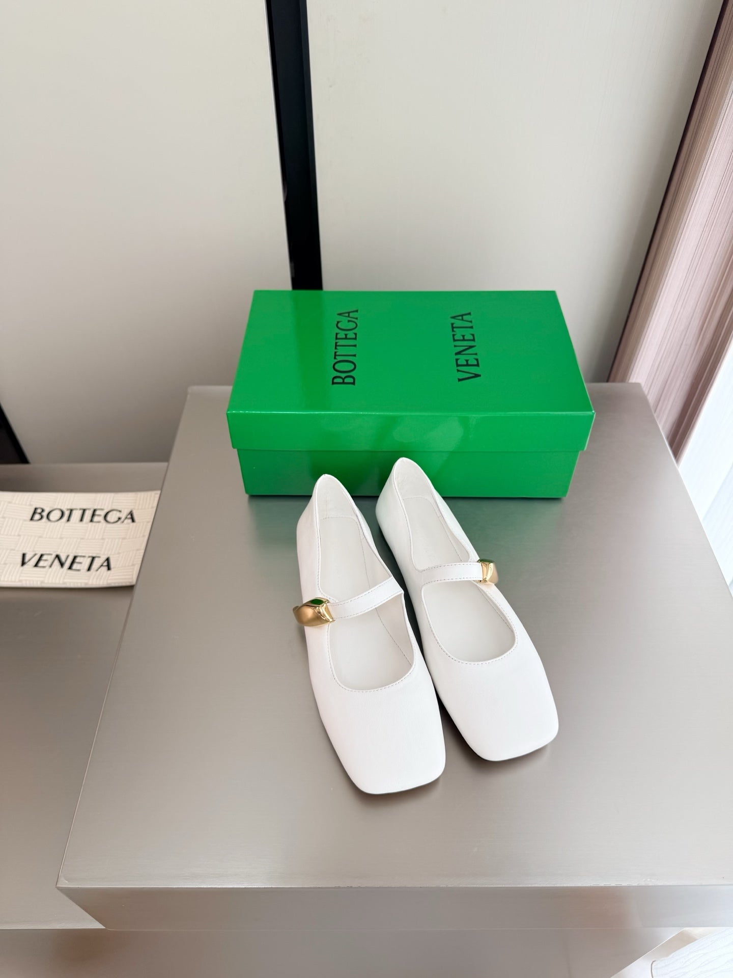 Bottega Veneta 2026 Ballet Flat White Gold Lambskin 743752