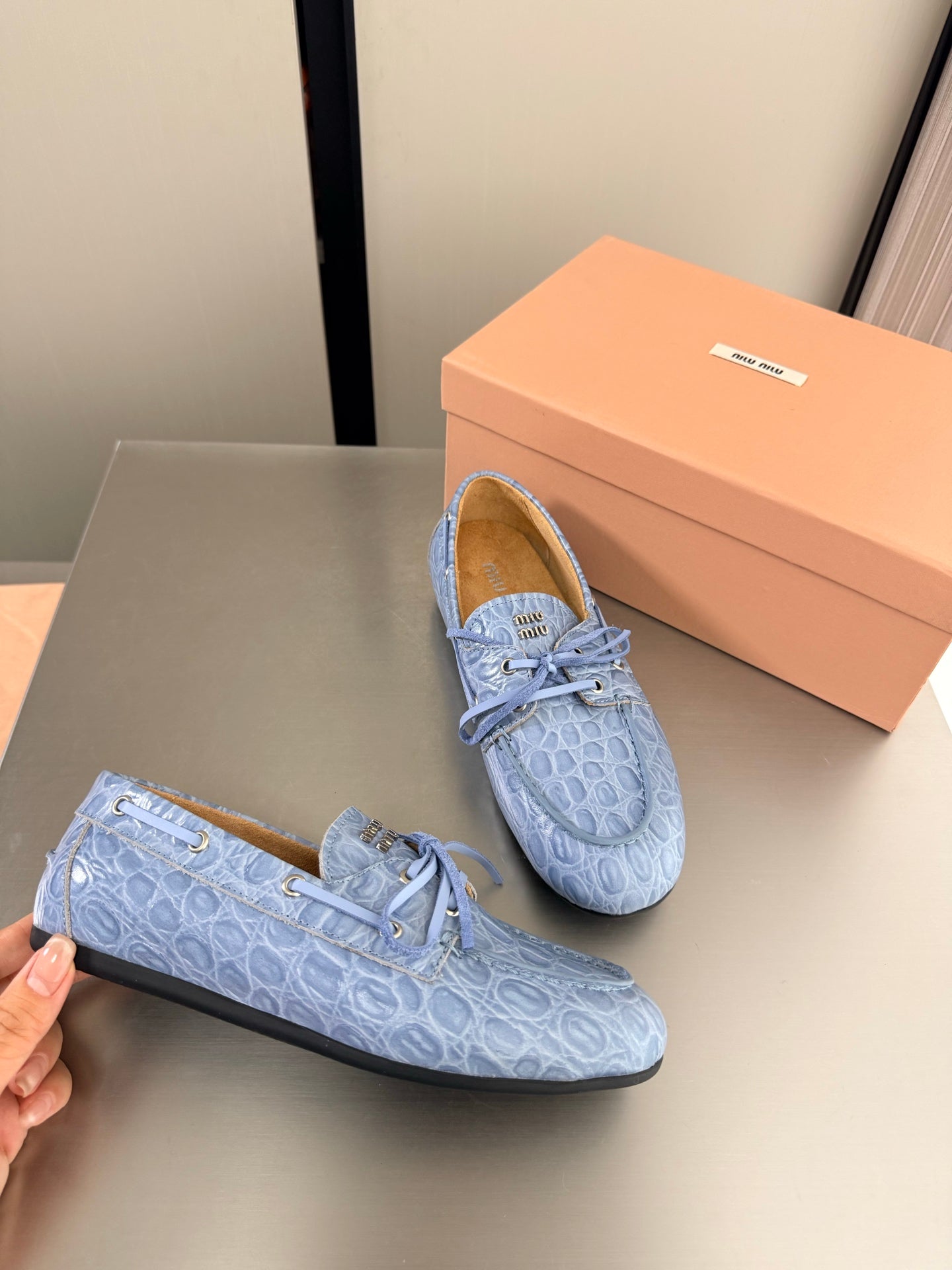 Miumiu 2026 Crocodile Embossed Loafers Cowhide 929698
