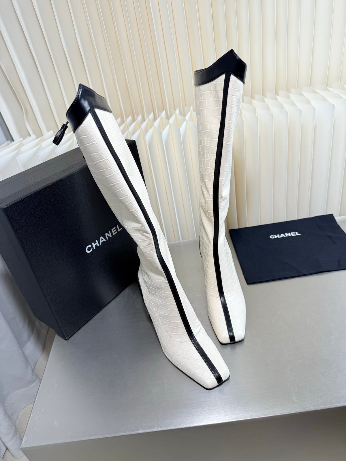 Chanel 2026 Crocodile-Embossed Knee-High Boots 85mm Leather 123408