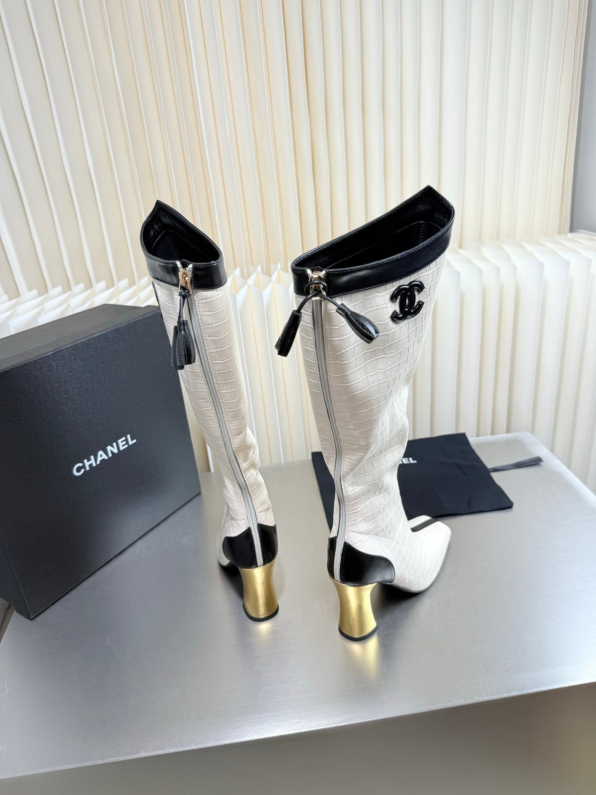Chanel 2026 Crocodile-Embossed Knee-High Boots 85mm Leather 123408