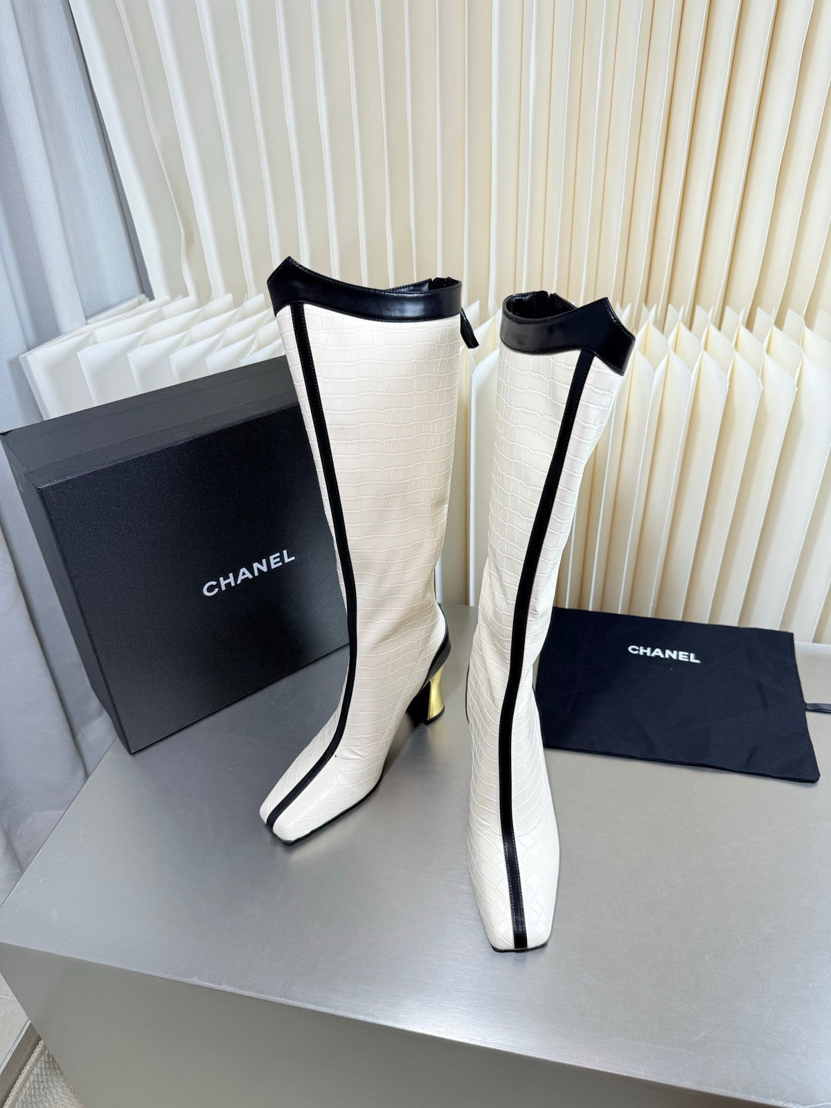 Chanel 2026 Crocodile-Embossed Knee-High Boots 85mm Leather 123408