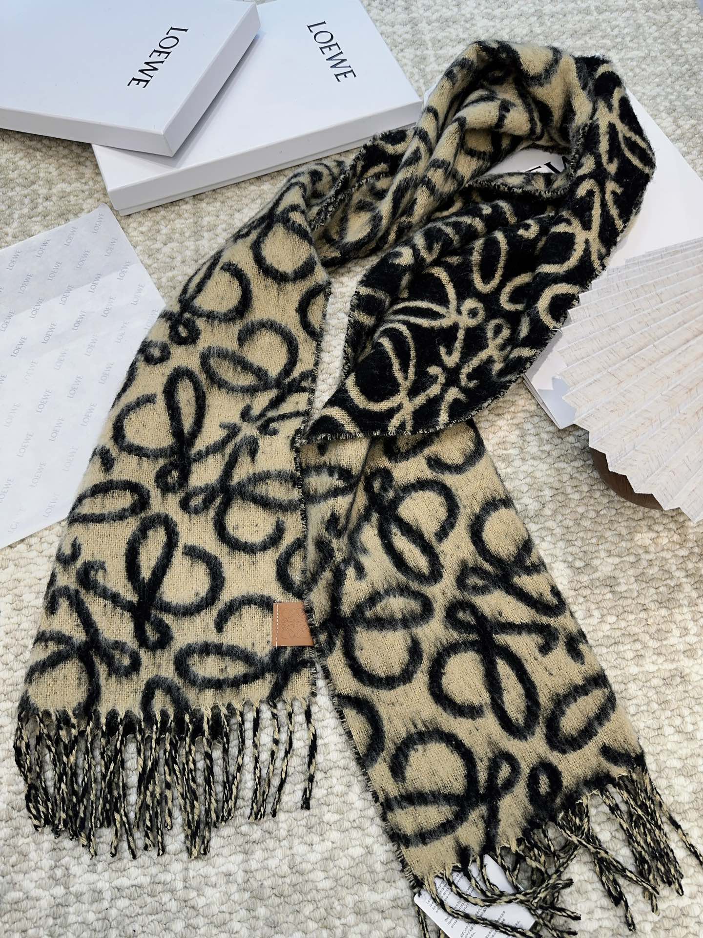 Loewe Scarf 180CM  Black Beige Wool Cashmere 968582