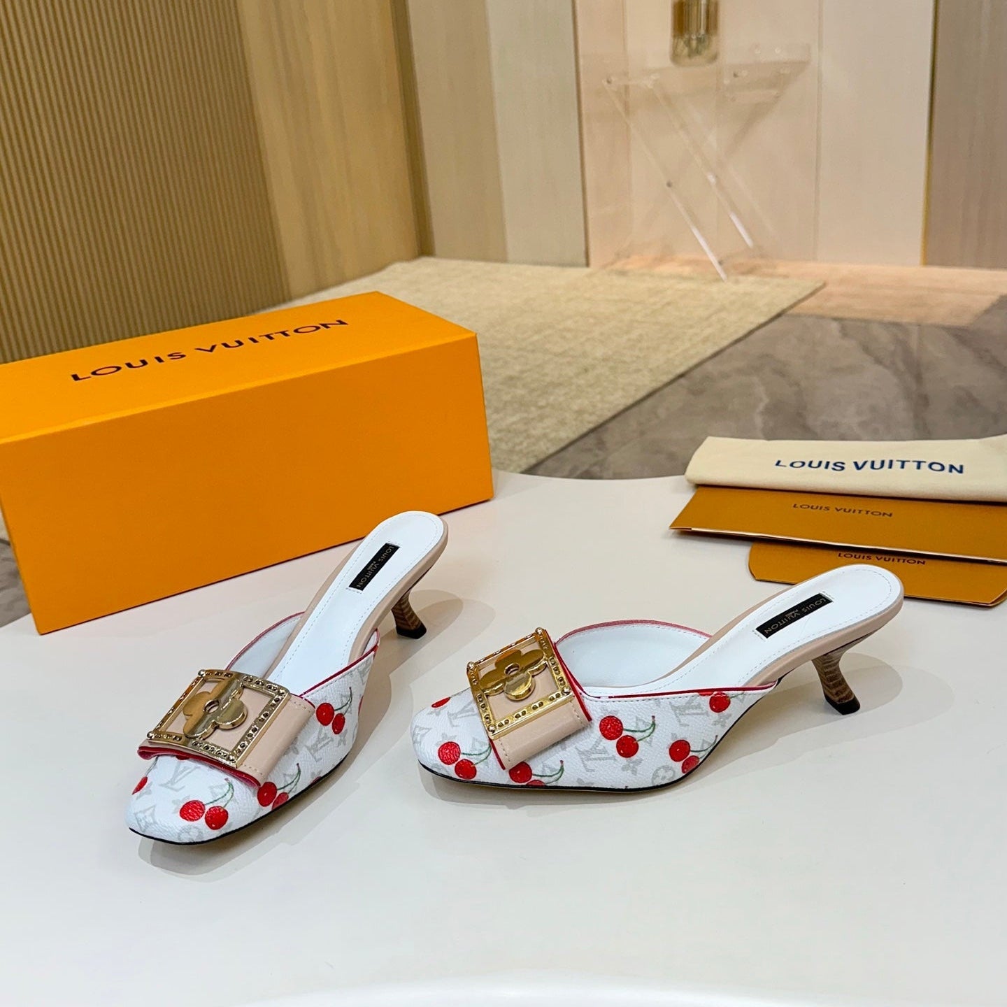 LV 26ss High-Heeled Mules 60 White Cherry Monogram Cowhide 664888