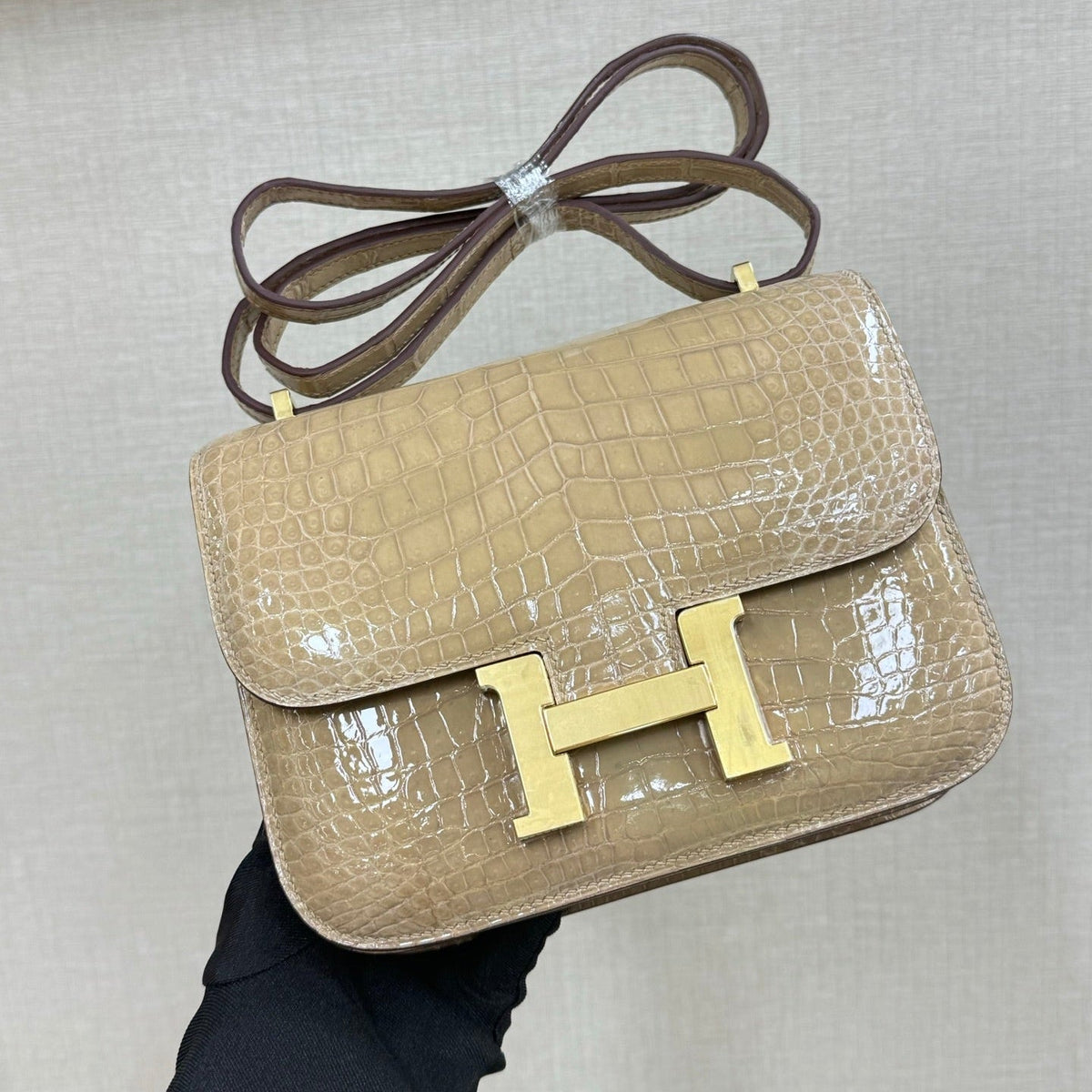 High-end Hermes 2026 Constance Bag 19cm Glossy Crocodile Leather