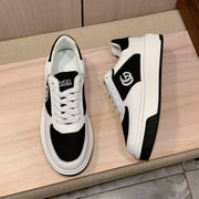 GG Men's Sneaker Black White Sheepskin 709673