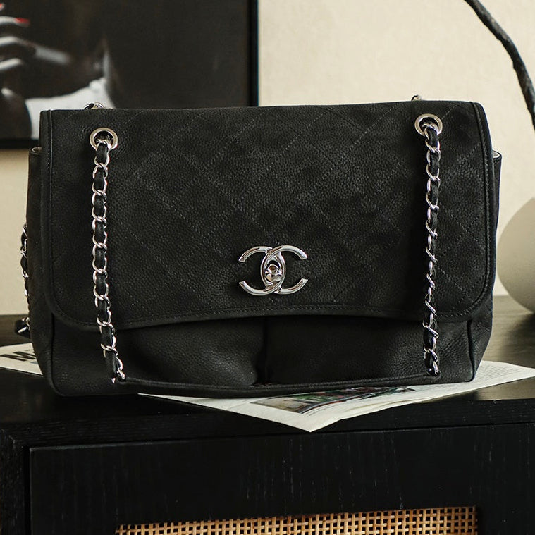 Chanel 25 Classic Single Flap Bag 35cm Black Leather 323477