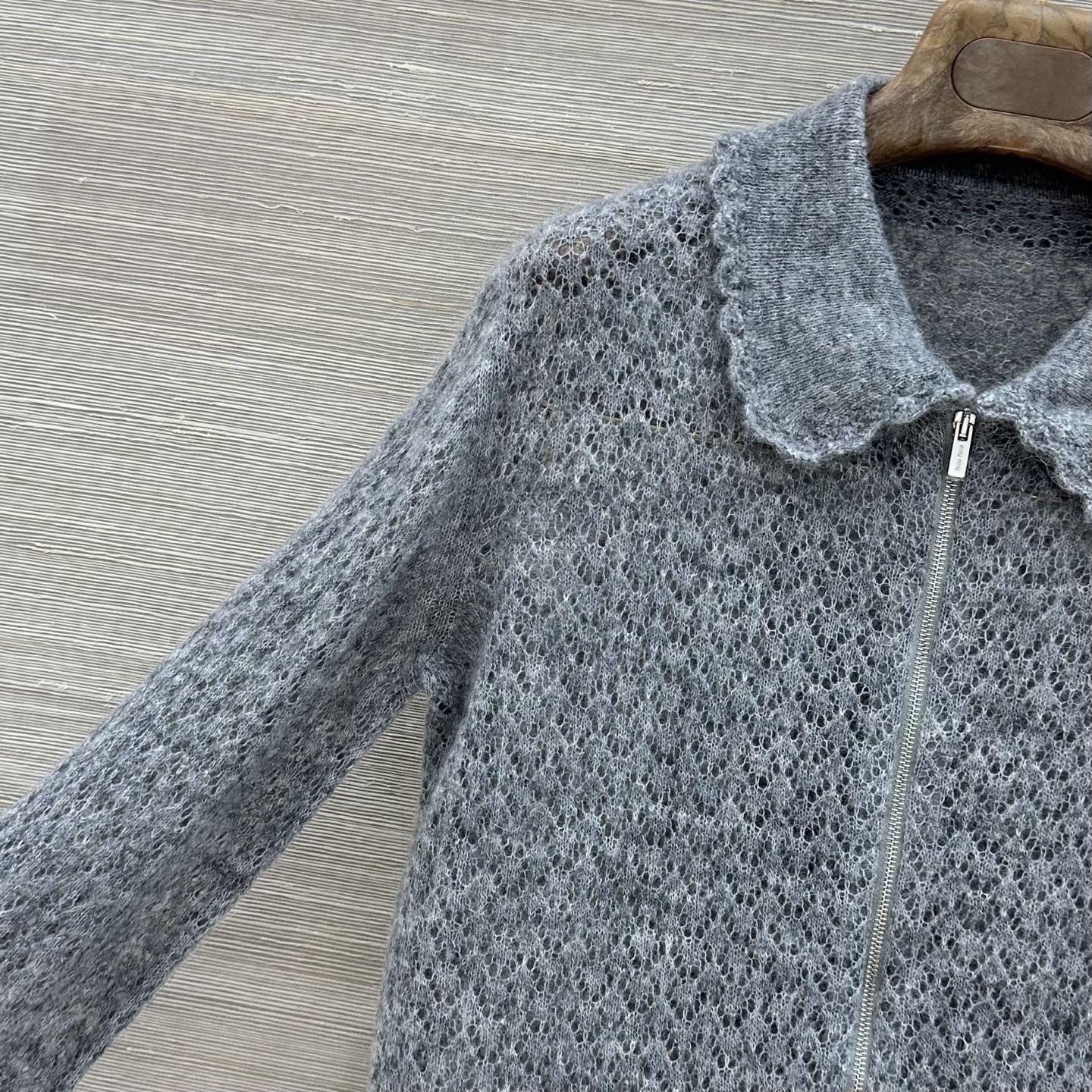 Miumiu 2026 Lace-trimmed Collared Knit Cardigan Grey Wool 837496