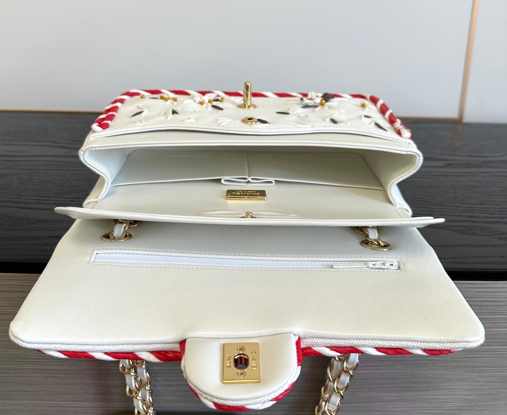 Chanel 2026 Classic 11.12 Bag 25.5cm White Red Woven Leather