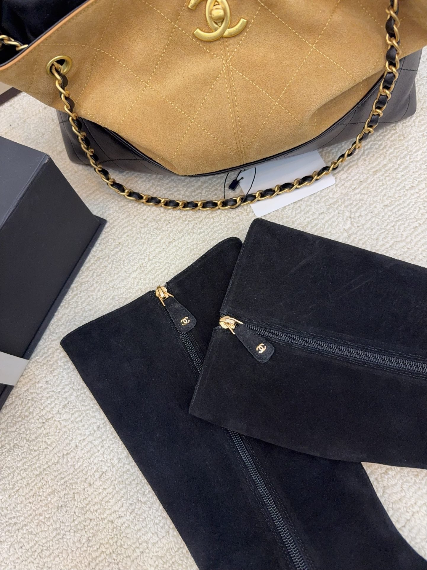 CC 26 Wedge Boot Black Suede 588893