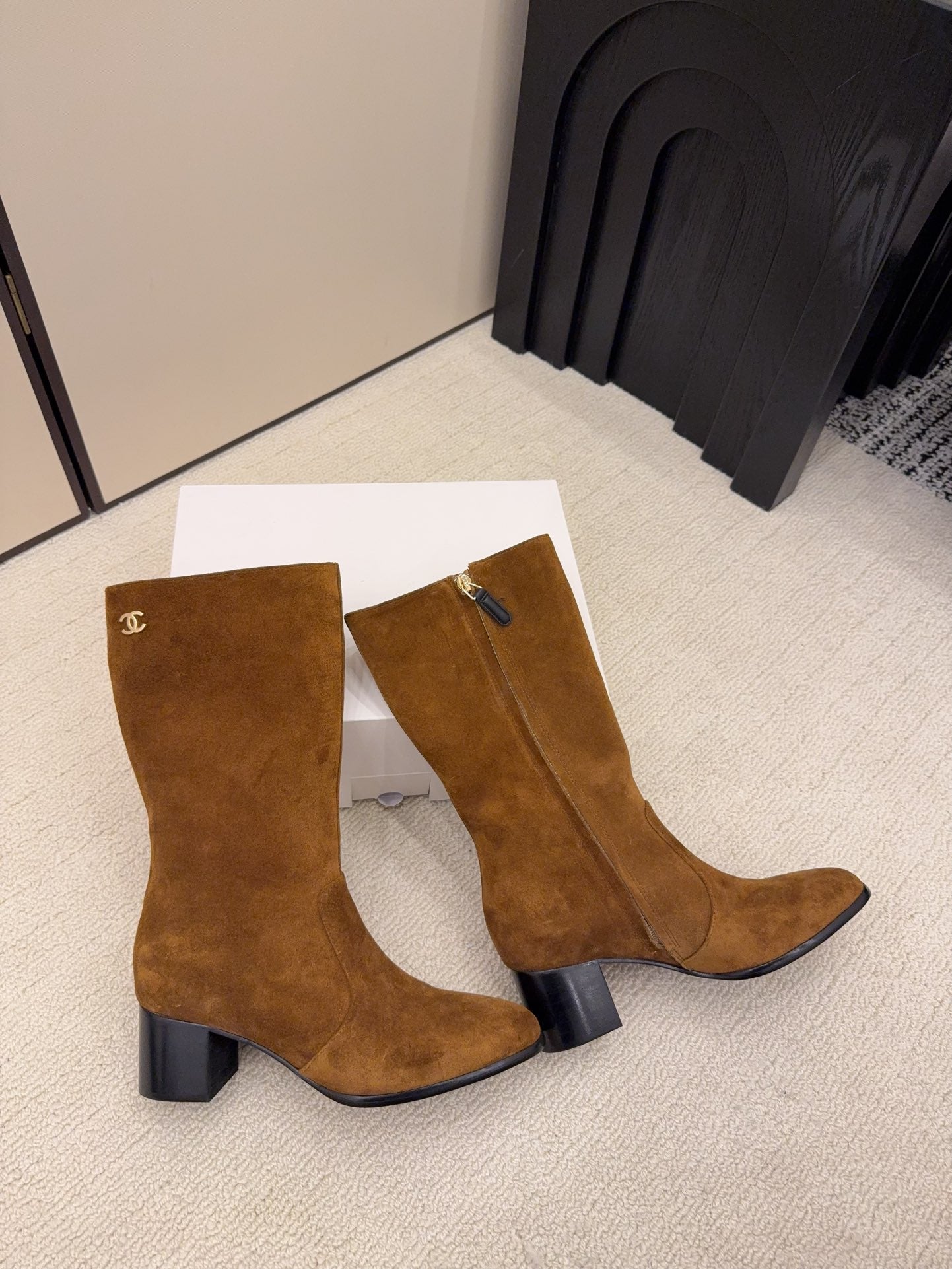 CC 26 Boot Camel Suede 588926