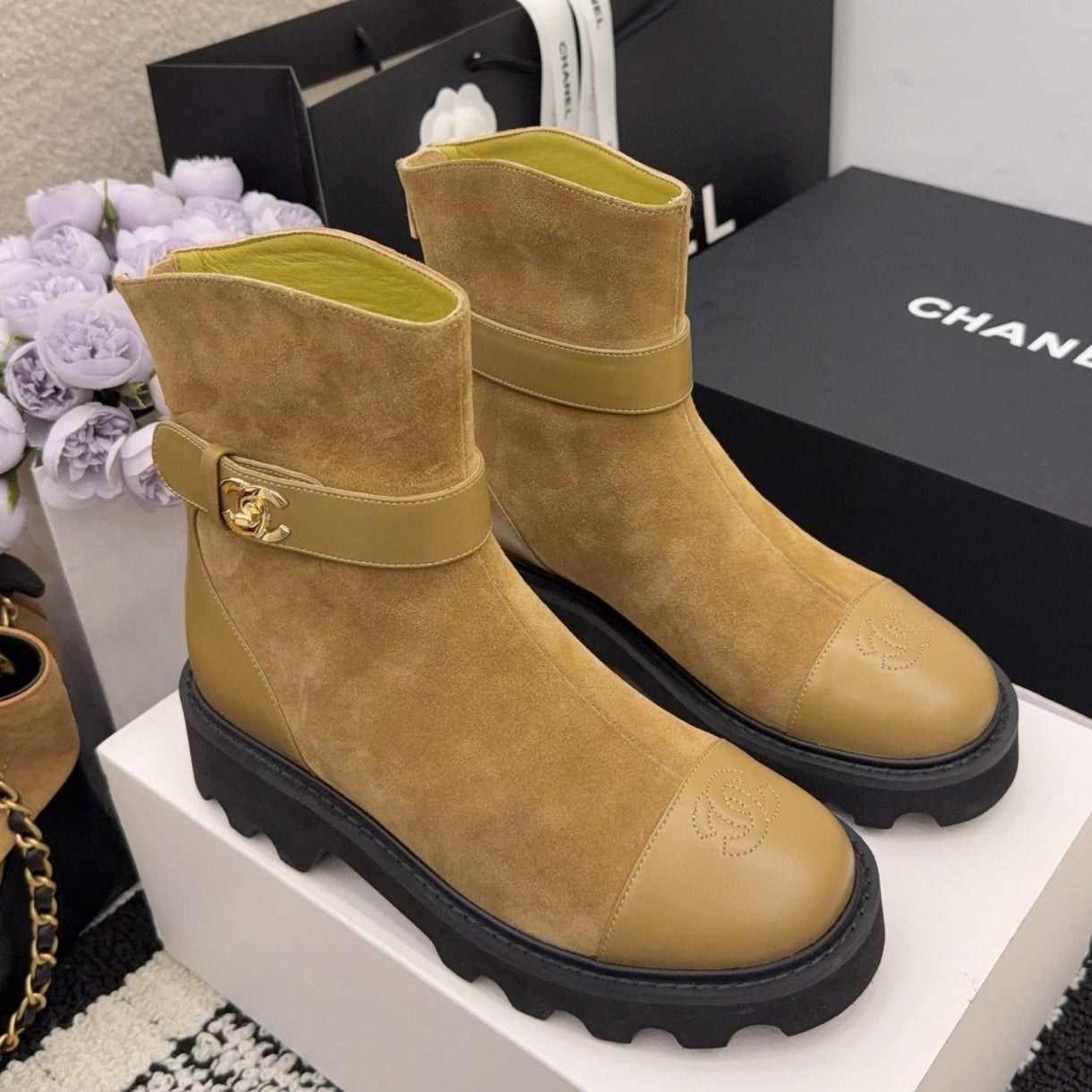 CC 26 Boot With Lug Sole Tan Black Suede Leather 588679