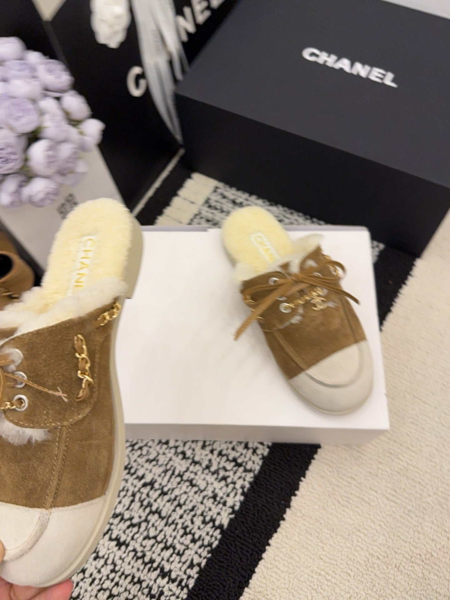 CC 26 Shearling Slip-on Loafer Tan White Suede Wool 588717